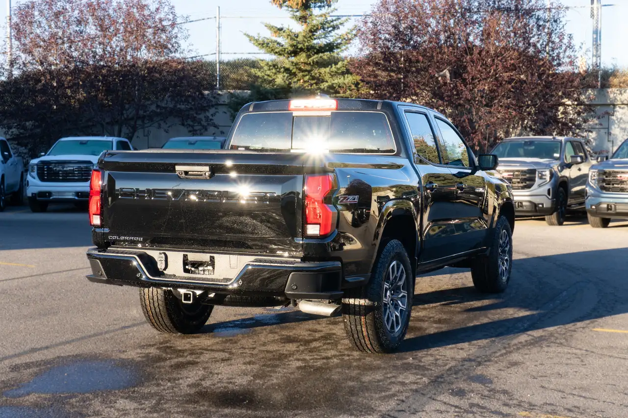 Chevrolet Colorado снимка Chevrolet Colorado