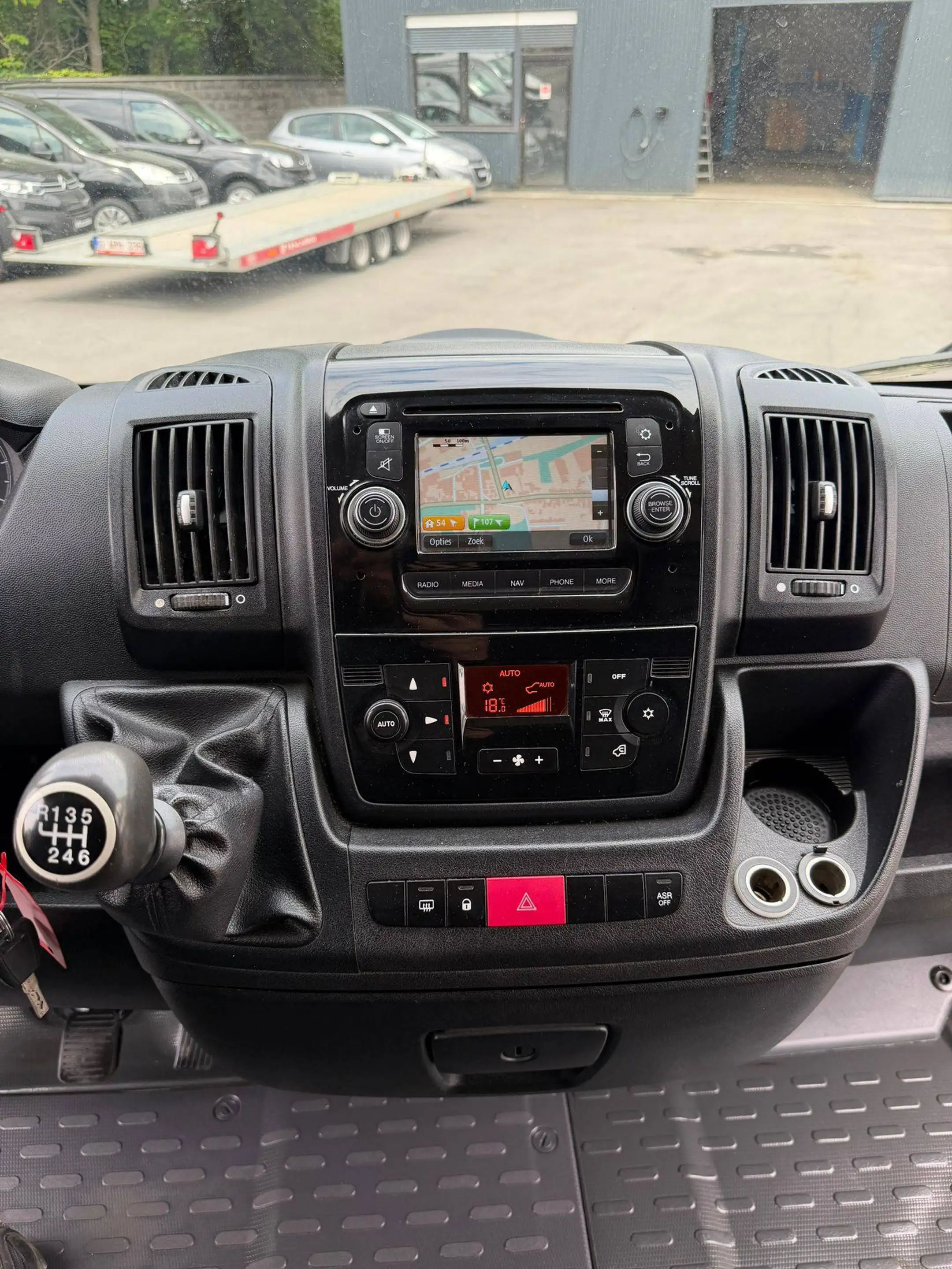 Citroen Jumper 2.2 HDi L3H2 - 141.000 KM - TVA DEDUCTIBLE - "MY OCCASIONS : VOTRE PARTENAIRE UTILITAIRE DE CONFIANCE " — photo 15