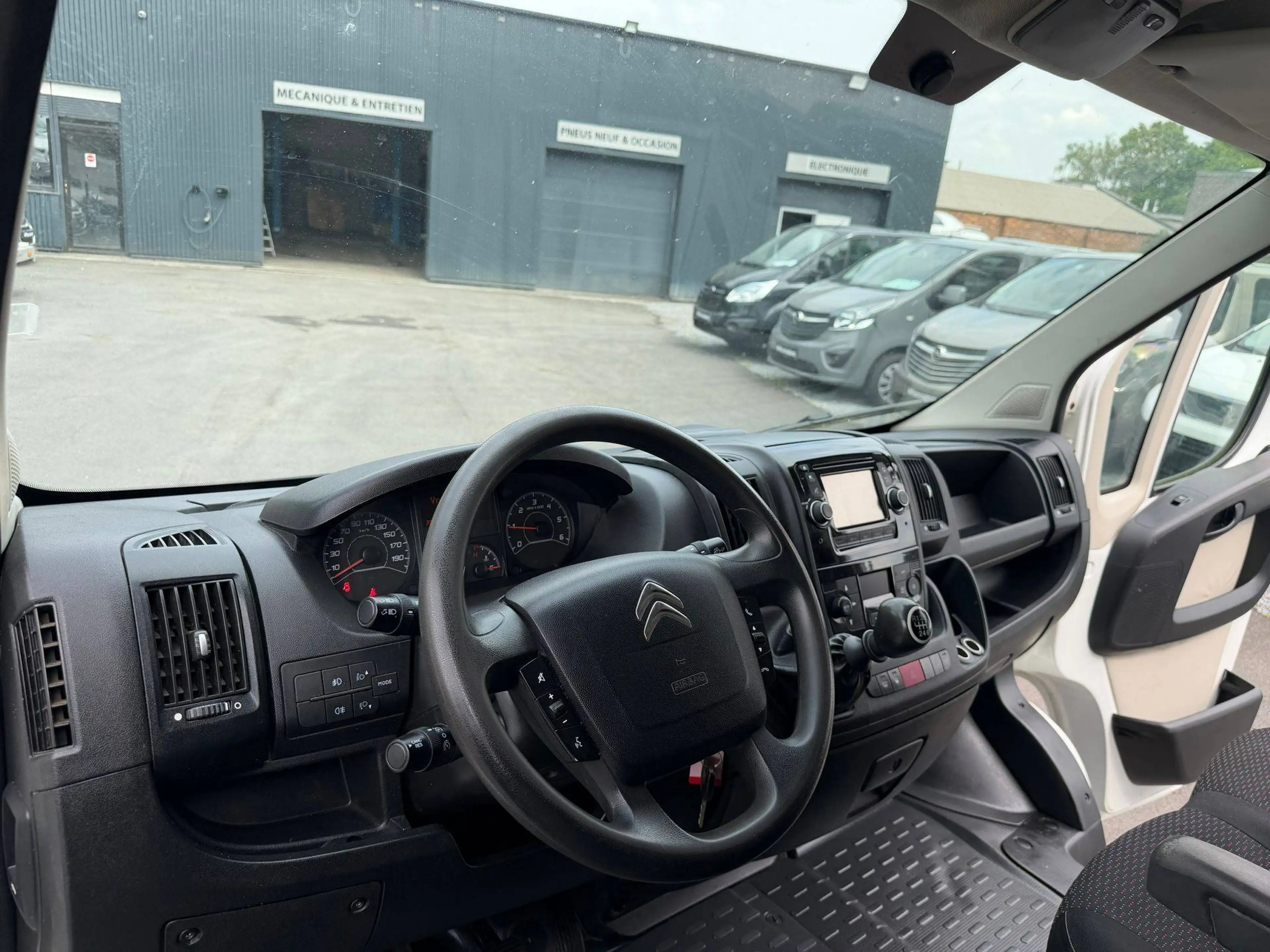Citroen Jumper 2.2 HDi L3H2 - 141.000 KM - TVA DEDUCTIBLE - "MY OCCASIONS : VOTRE PARTENAIRE UTILITAIRE DE CONFIANCE " — photo 13