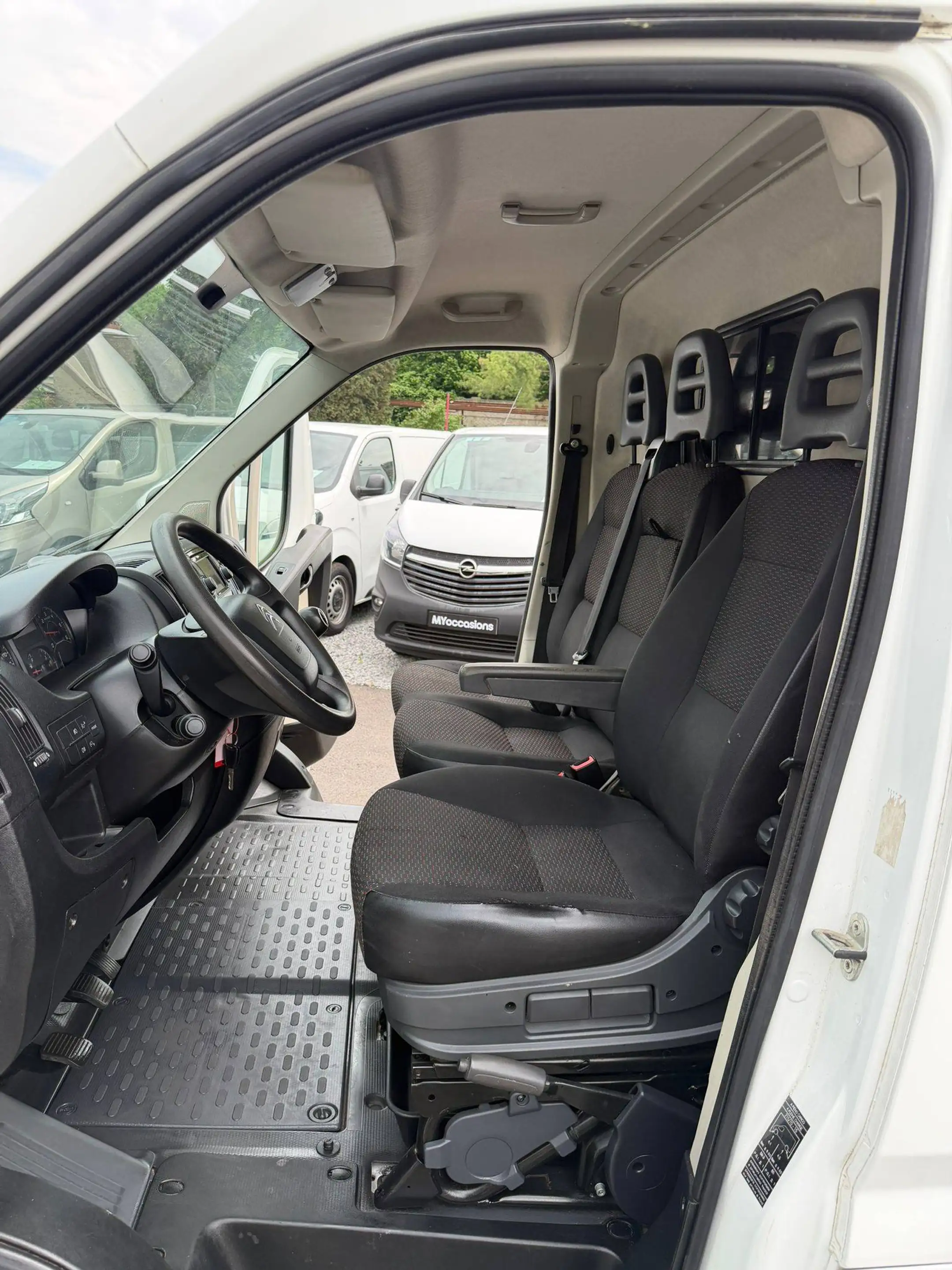 Citroen Jumper 2.2 HDi L3H2 - 141.000 KM - TVA DEDUCTIBLE - "MY OCCASIONS : VOTRE PARTENAIRE UTILITAIRE DE CONFIANCE " — photo 11