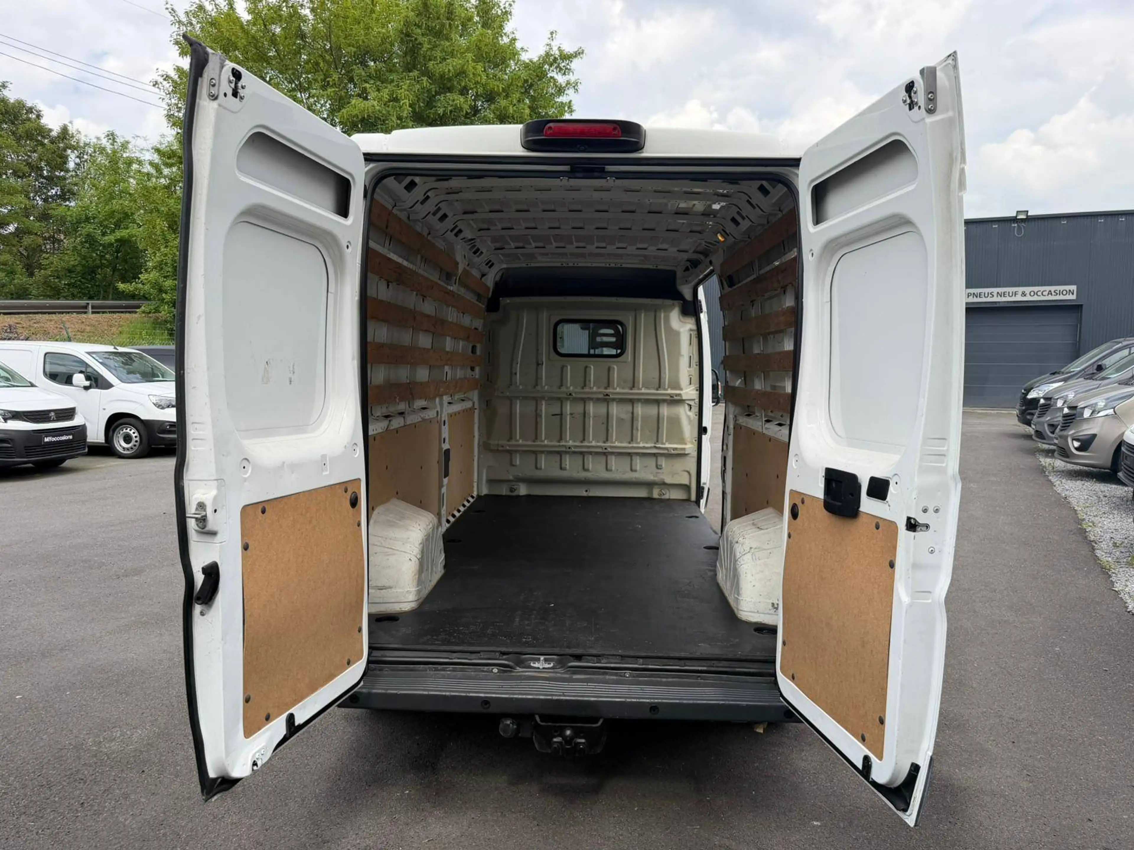 Citroen Jumper 2.2 HDi L3H2 - 141.000 KM - TVA DEDUCTIBLE - "MY OCCASIONS : VOTRE PARTENAIRE UTILITAIRE DE CONFIANCE " — photo 9