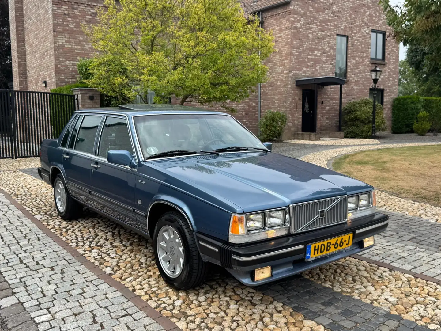 Volvo 760 GLE 2.8 v6 Automaat bwj 1985 Синій - 2