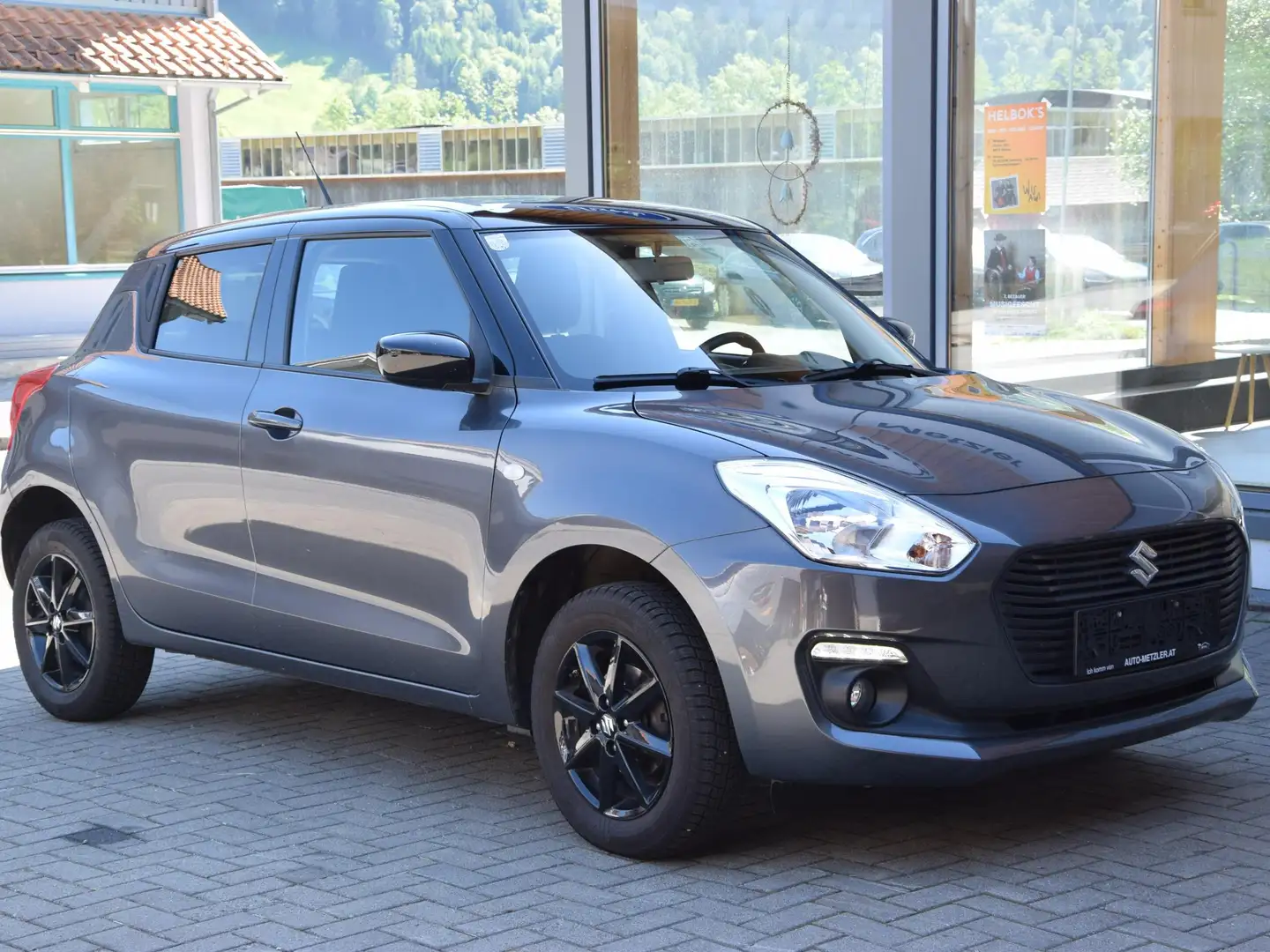 Suzuki Swift Allrad Grau - 2