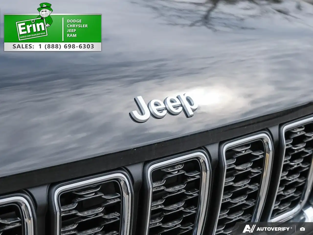 Jeep Grand Cherokee снимка Jeep Grand Cherokee