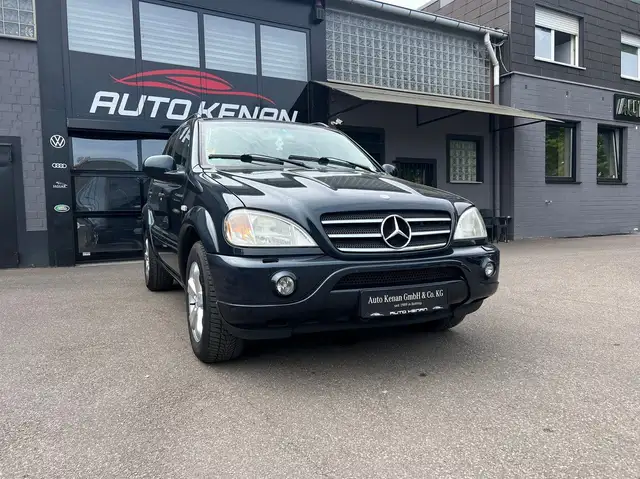 Mercedes-Benz ML 55 AMG Leder/Schiebedach/Klima/Sitzhzn/AHK/17