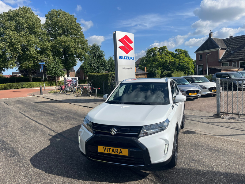 Suzuki Vitara 1.4 Boosterjet Style Smart Hybrid // TREKHAAK // 1 — photo 3