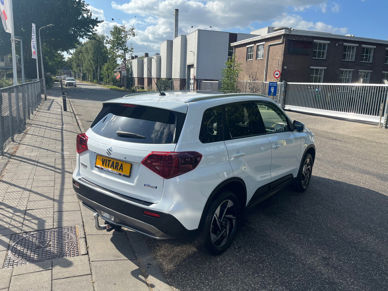 Suzuki Vitara 1.4 Boosterjet Style Smart Hybrid // TREKHAAK // 1 — photo 9