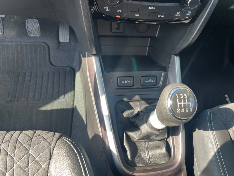 Suzuki Vitara 1.4 Boosterjet Style Smart Hybrid // TREKHAAK // 1 — photo 14