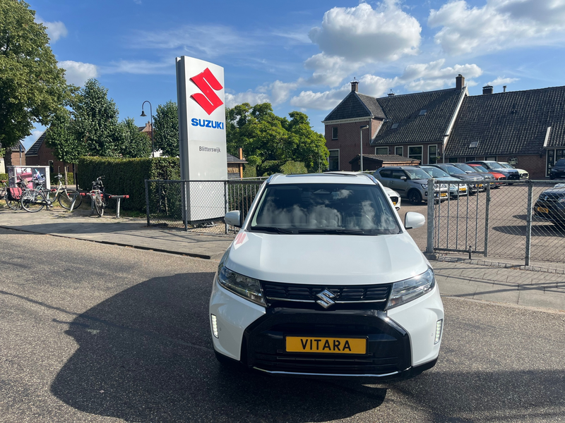 Suzuki Vitara 1.4 Boosterjet Style Smart Hybrid // TREKHAAK // 1 — photo 4