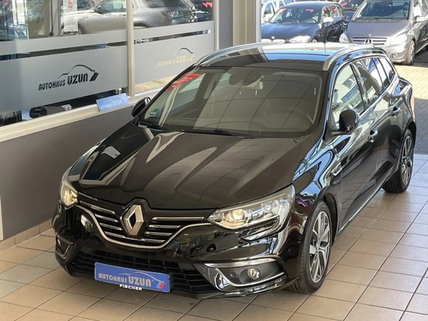 Renault Megane IV GT Automatik BOSE-Edition T-Leder RFK Schwarz - 1