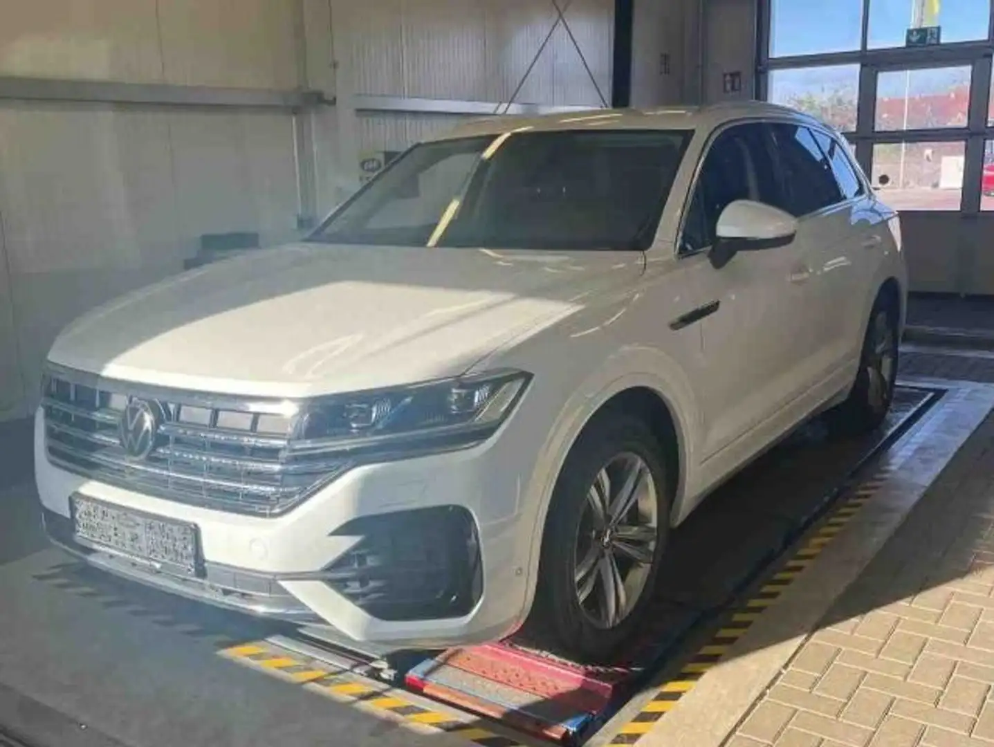 Volkswagen Touareg 3.0 TDI DSG 4M ELEGANCE NAVI LUFT LEDER Weiß - 1