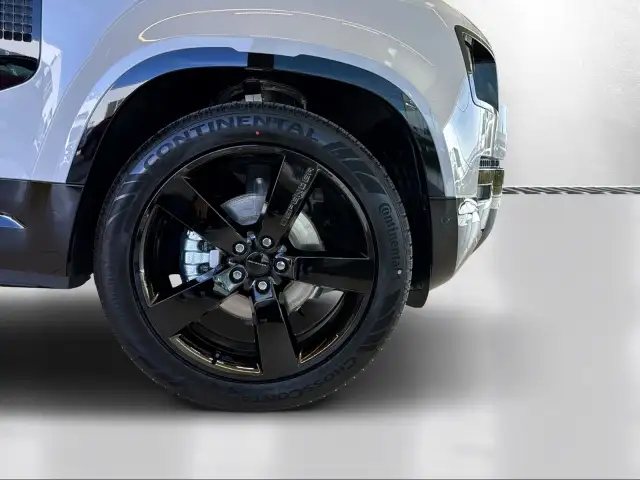 Land Rover Defender 110 D200 AWD AT X-Dynamic SE Ansicht 7