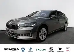 Skoda Superb Combi Selection 2.0 TDI DSG AHK Kam. LM