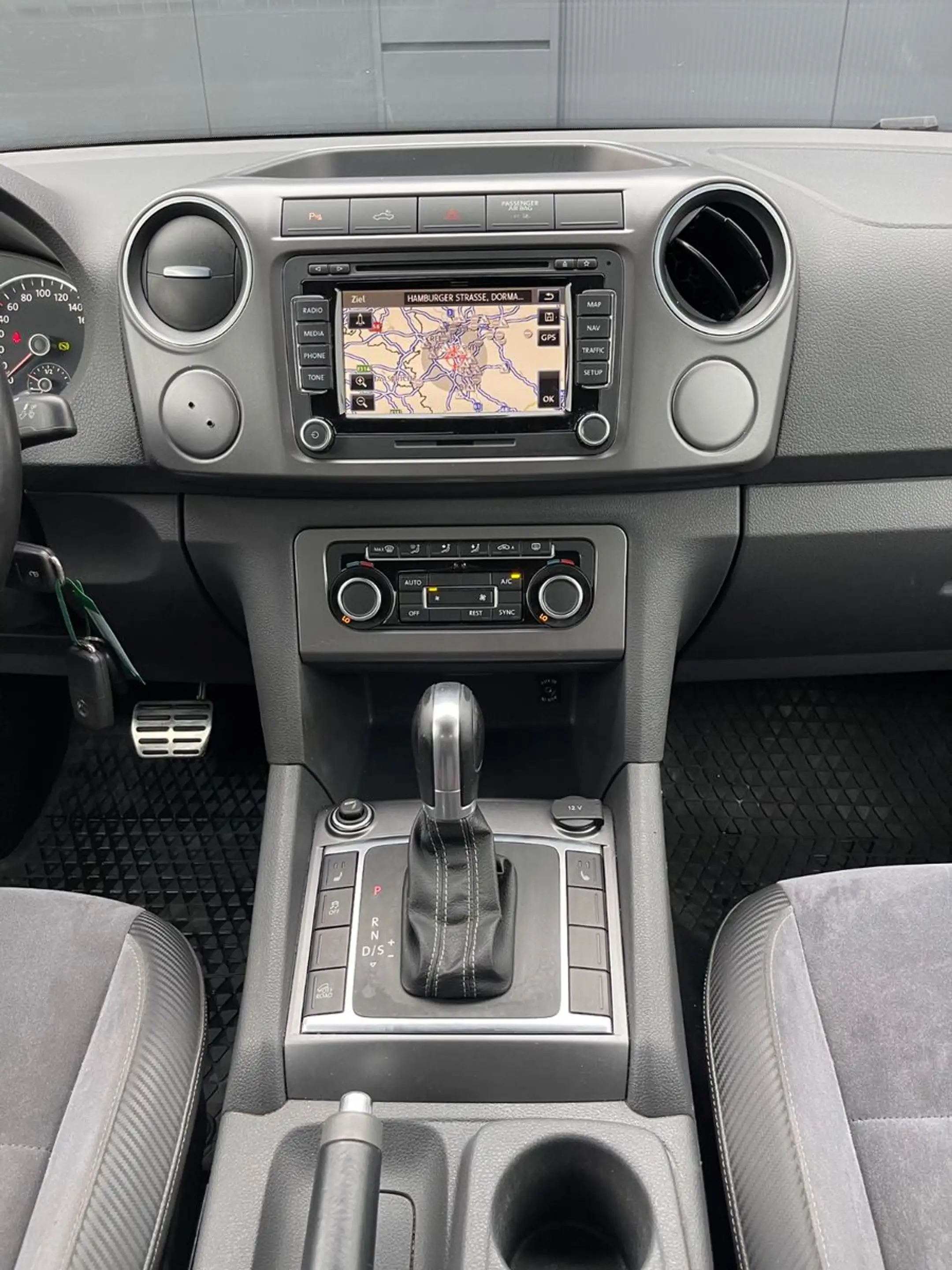 Volkswagen Amarok Ultimate DoubleCab 4Motion *Automatik — photo 14