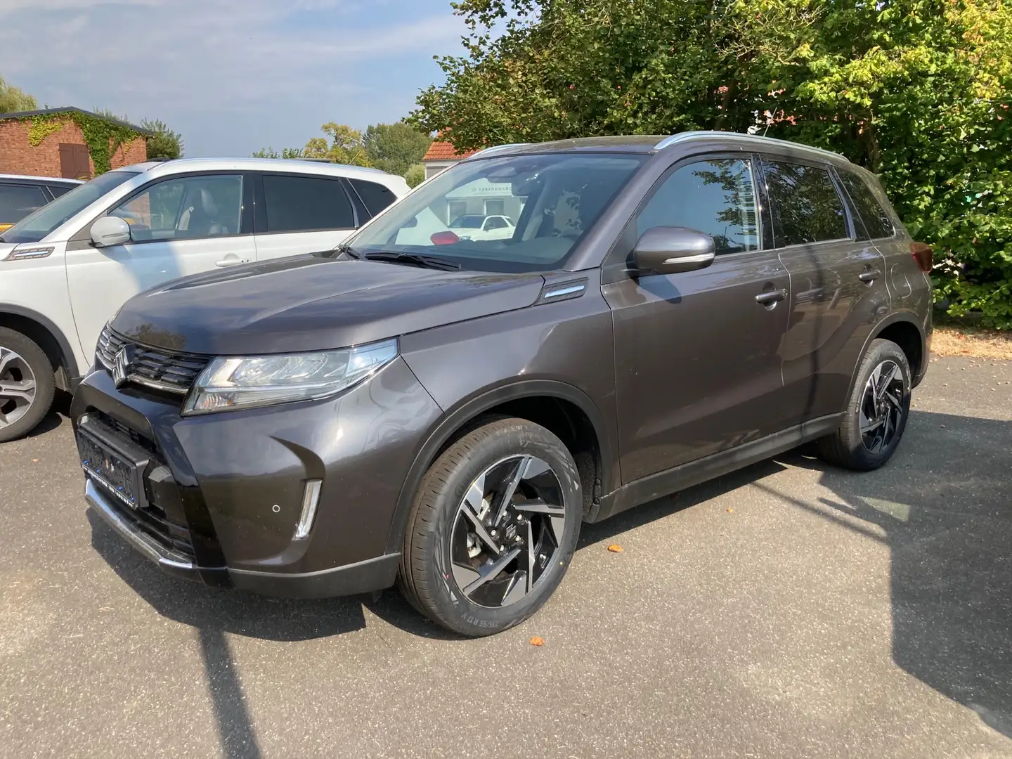 Suzuki Vitara 1.4 Boosterjet Hybrid Allgrip Comfort+ Gris - 2