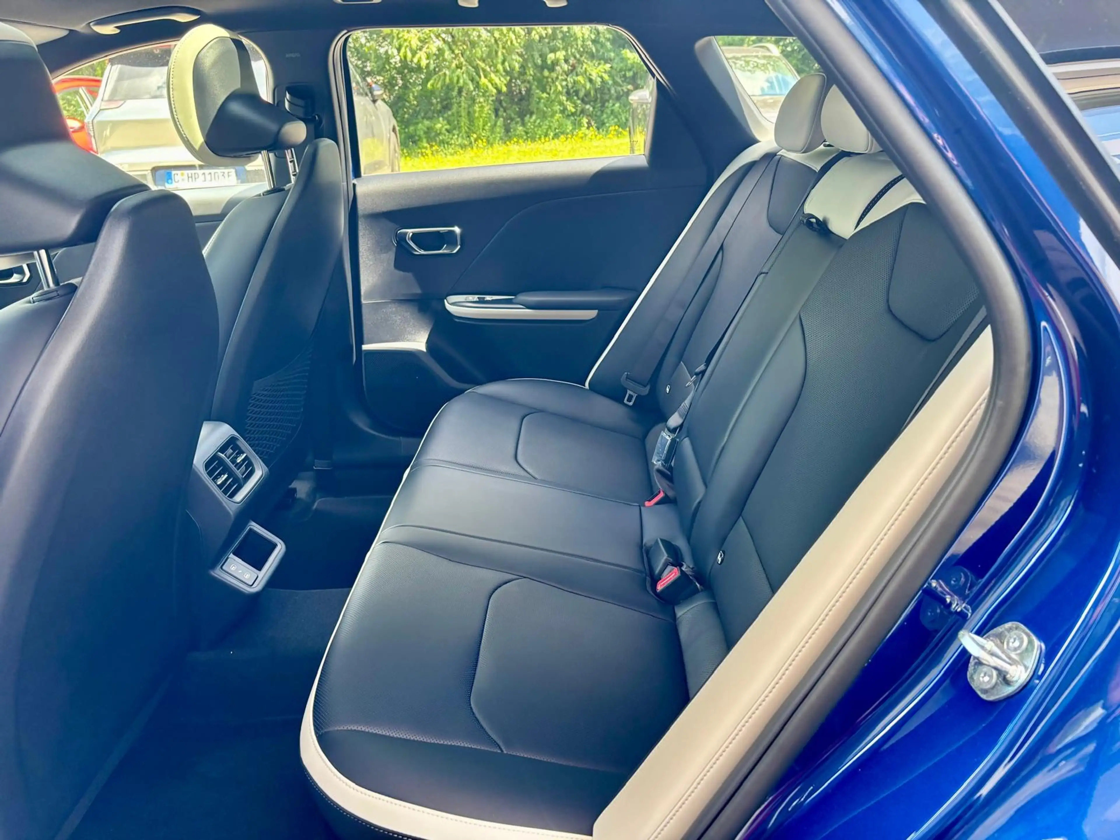 Kia K4 1.6T DCT7 180PS GTL DRIVE SITZ SND 18Z GD — photo 11
