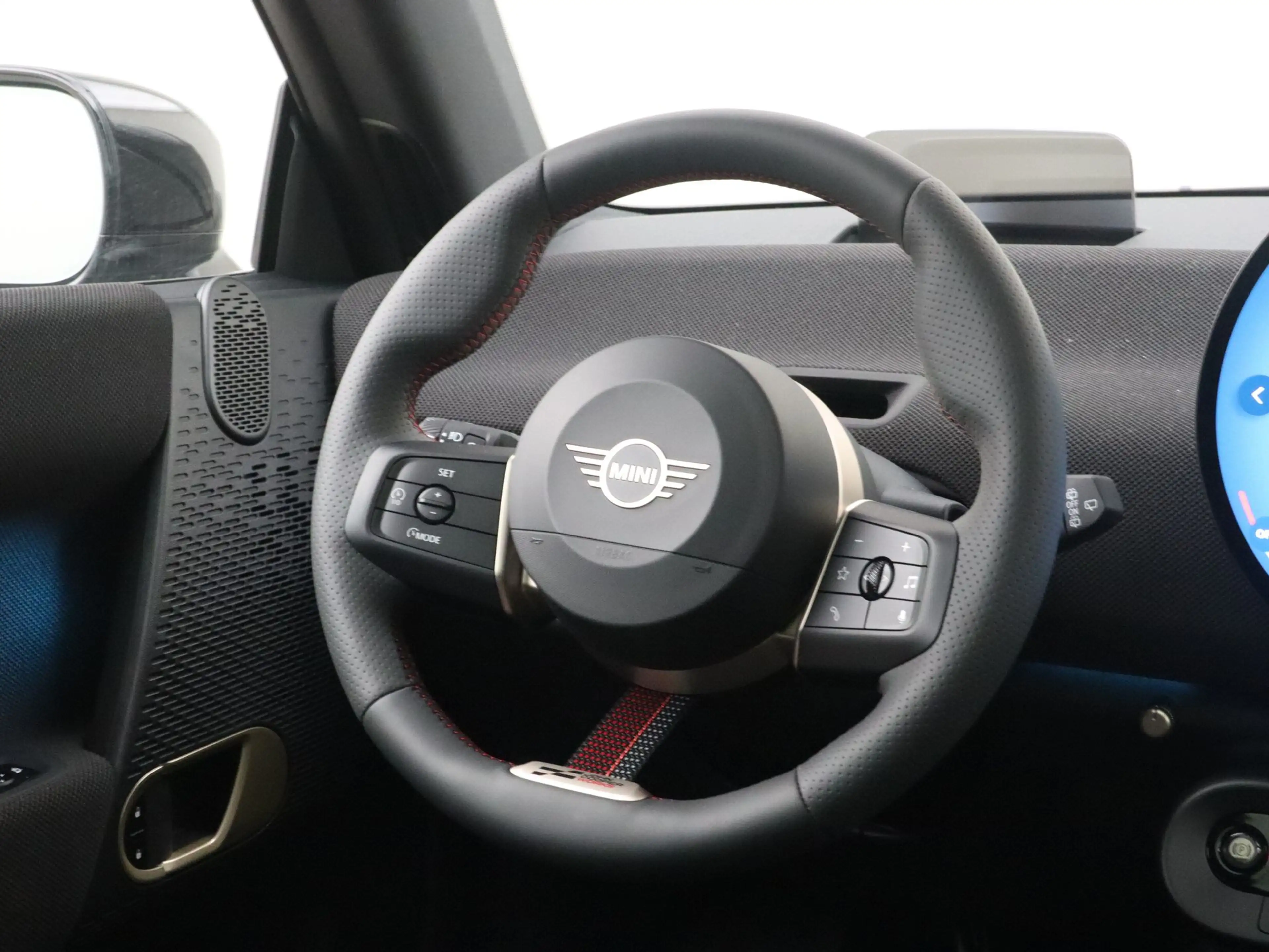MINI Cooper E John Cooper Works Pakket M PRIVATE LEASE EUR 476,- — photo 2
