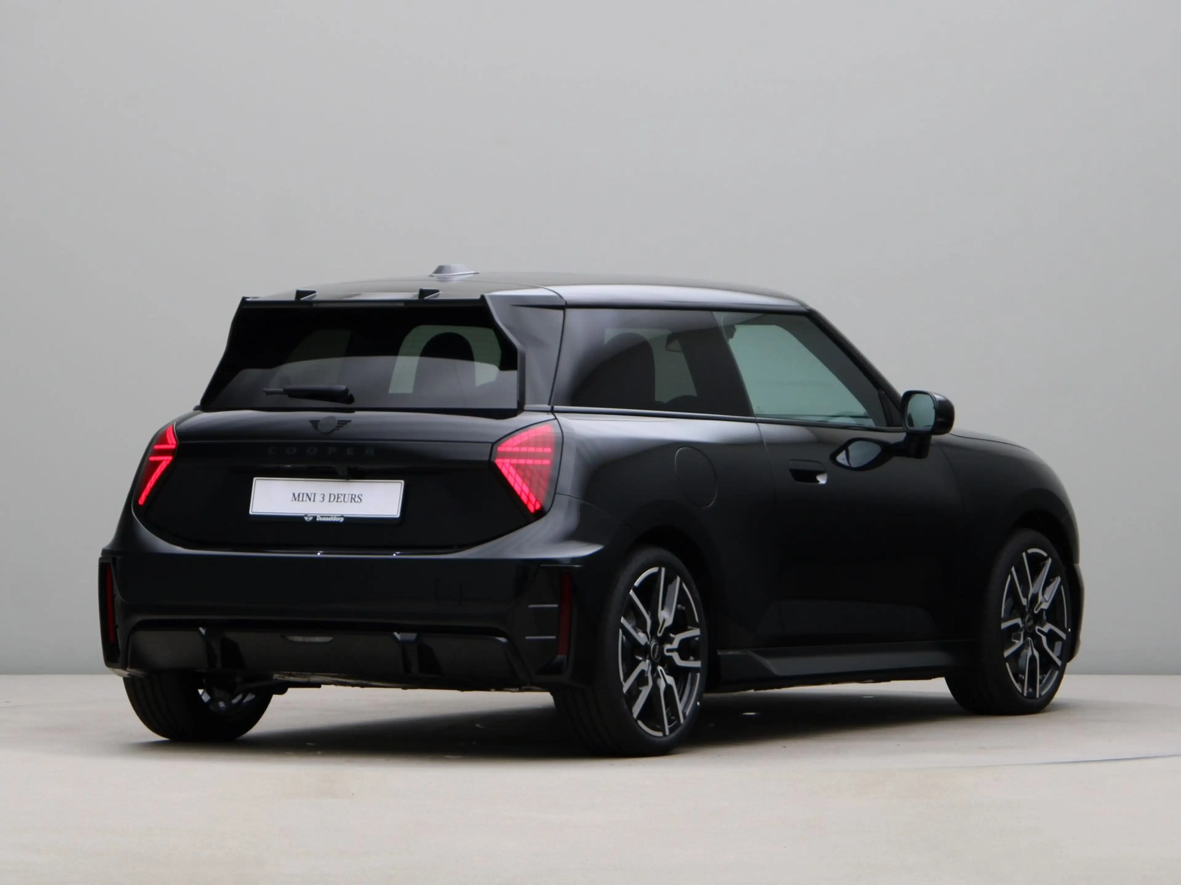 MINI Cooper E John Cooper Works Pakket M PRIVATE LEASE EUR 476,- — photo 9