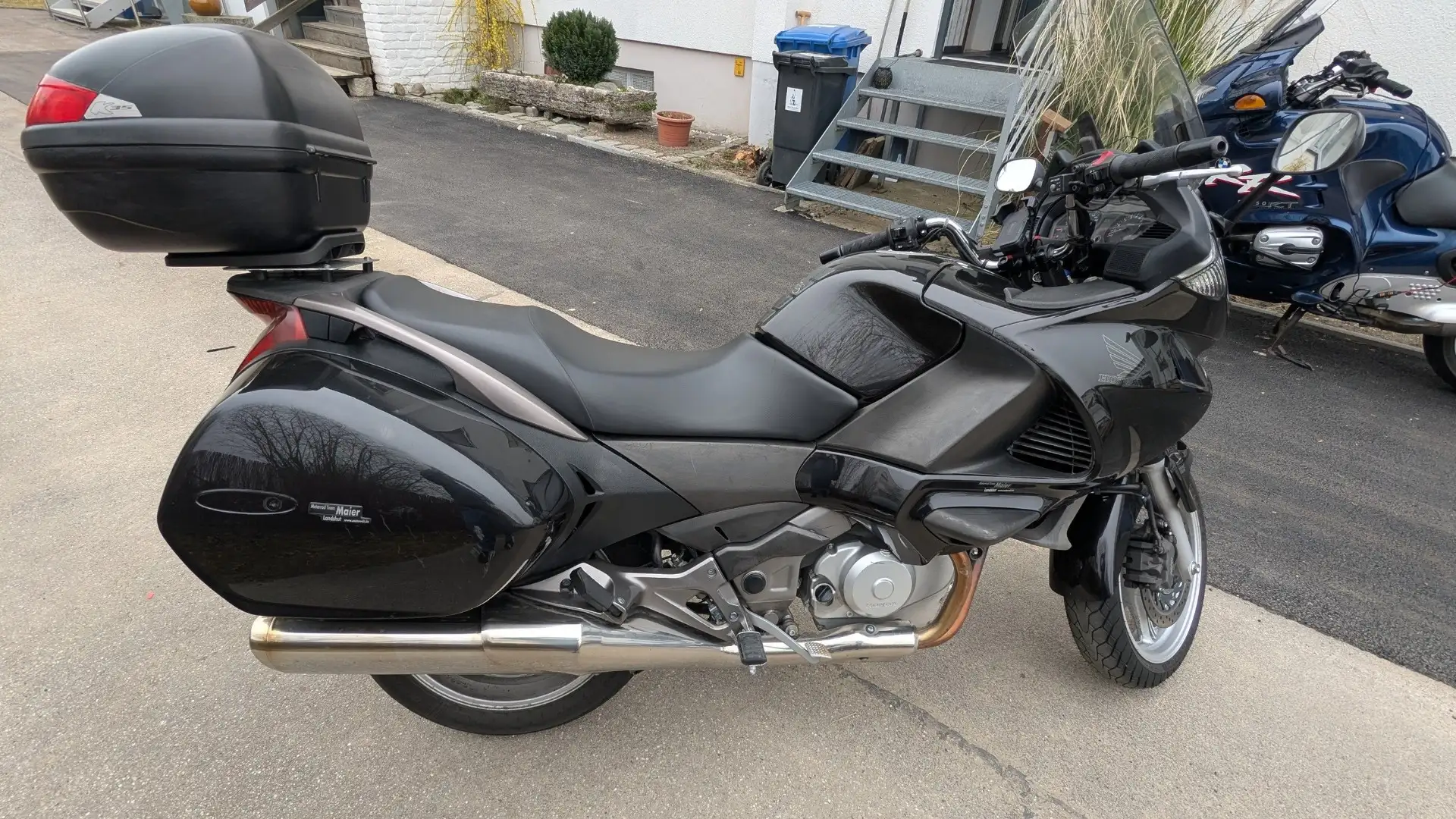 Honda Deauville NT 700 VA - RC52 Zwart - 1