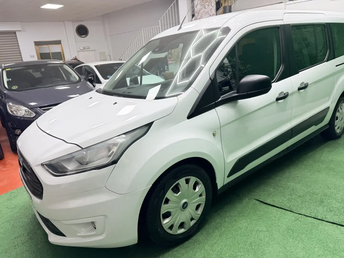 Ford Tourneo Connect Grand 1.5TDCi Auto-S&S Trend 100 Blanco - 2