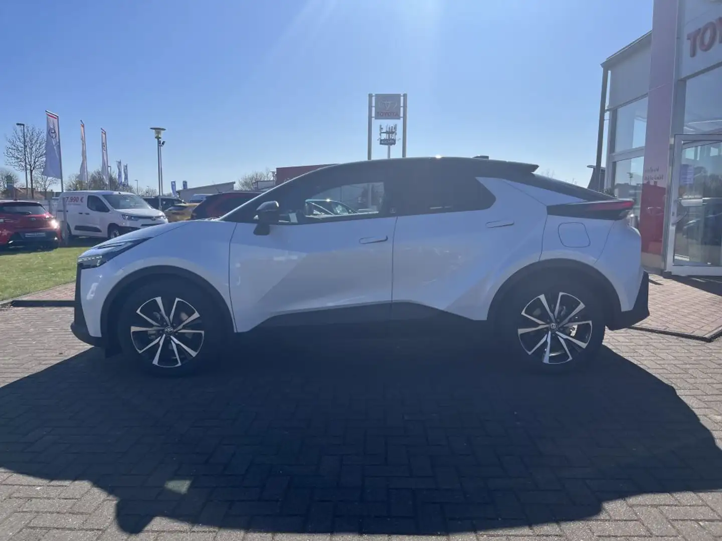 Toyota C-HR 1.8 Hybrid Team Deutschland Blanco - 2