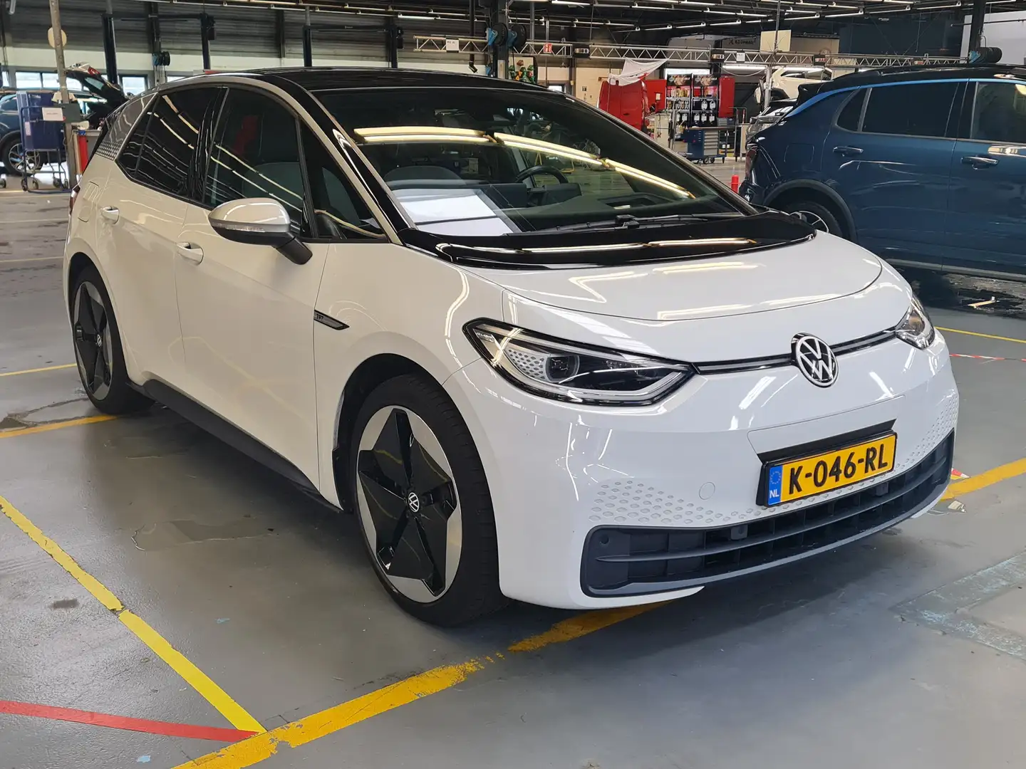 Volkswagen ID.3 First Max 58 kWh | 93% SoH | Trekhaak Wit - 1