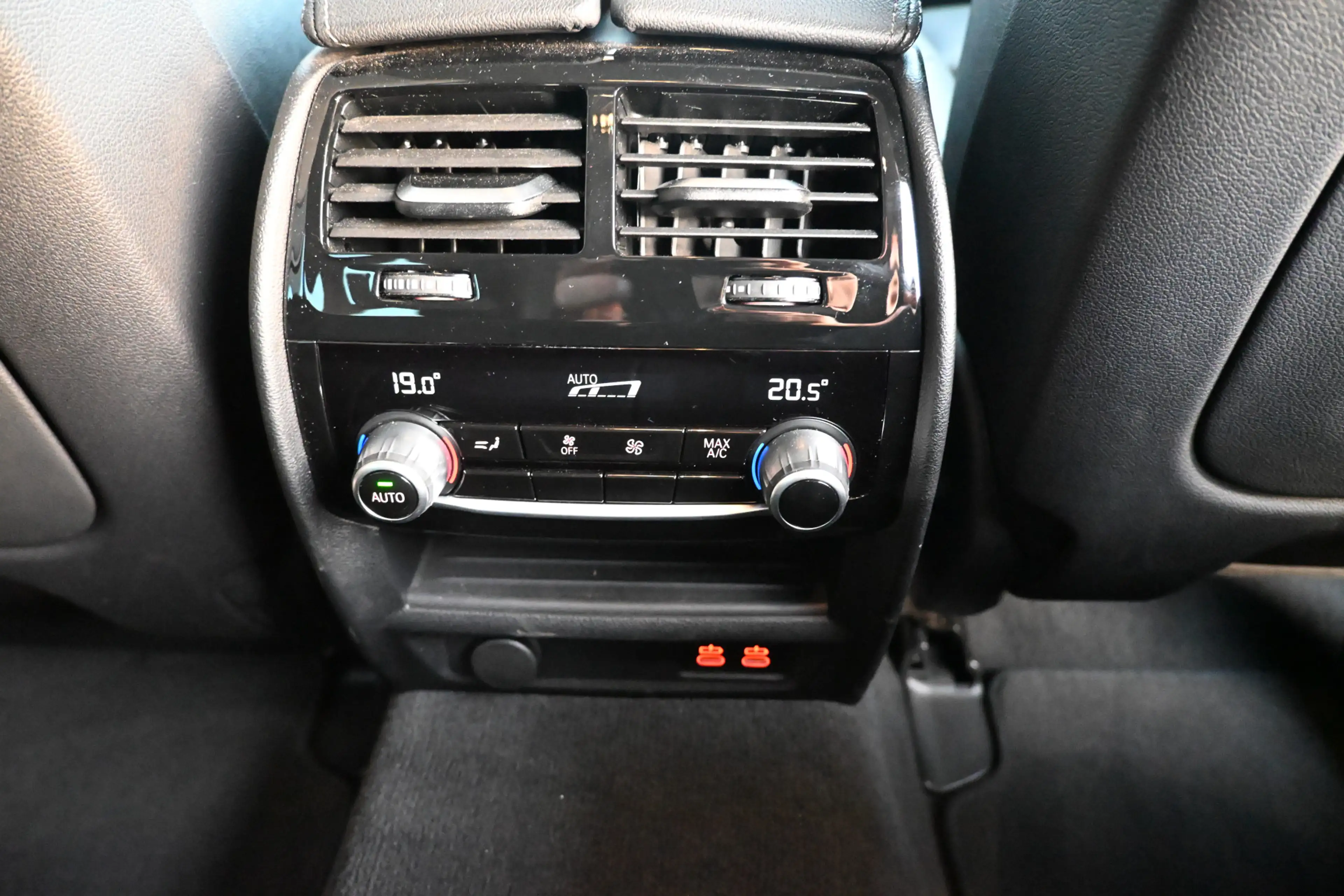 BMW 530 5-serie Touring 530e xDrive Business Edition Plus — photo 24