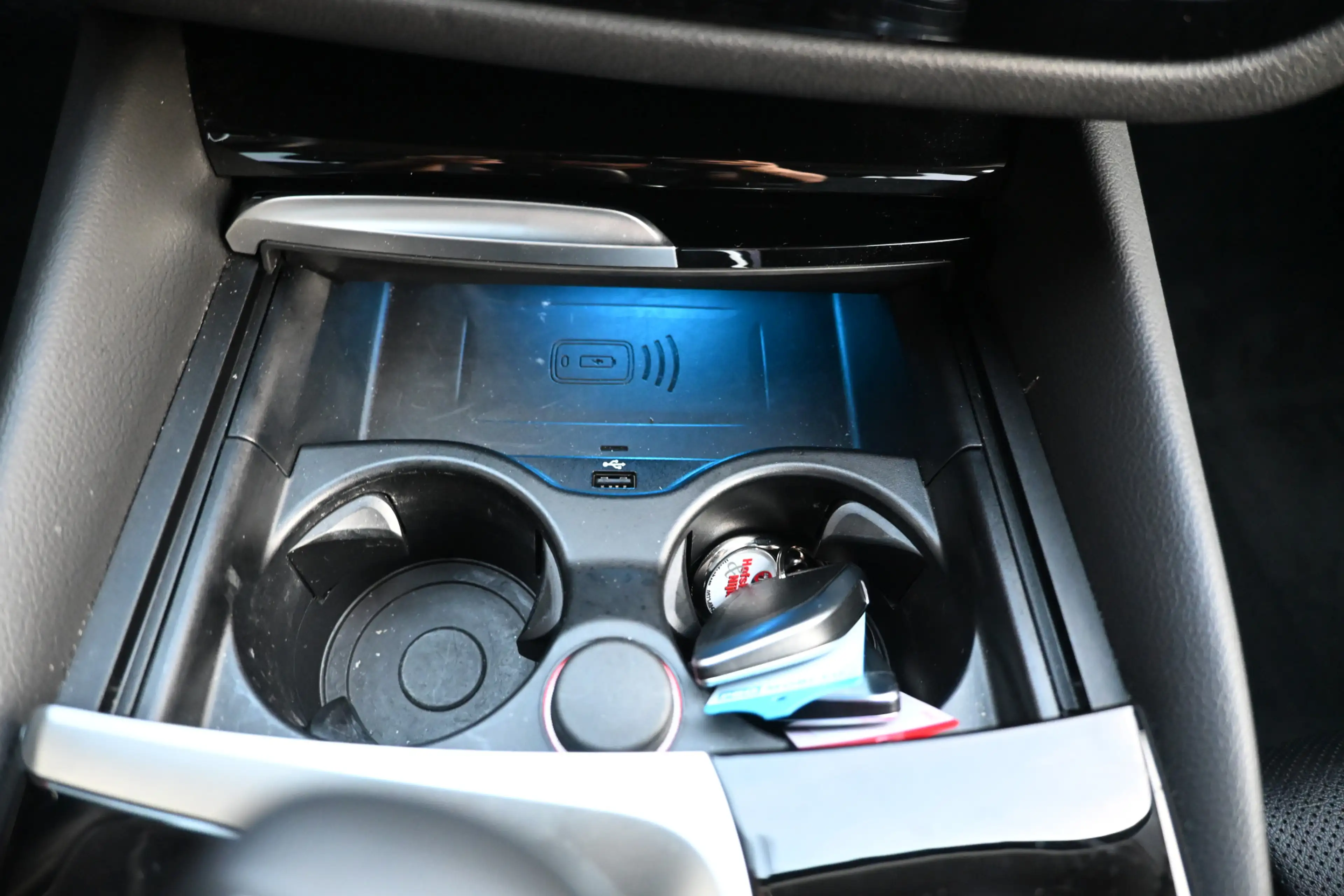 BMW 530 5-serie Touring 530e xDrive Business Edition Plus — photo 30
