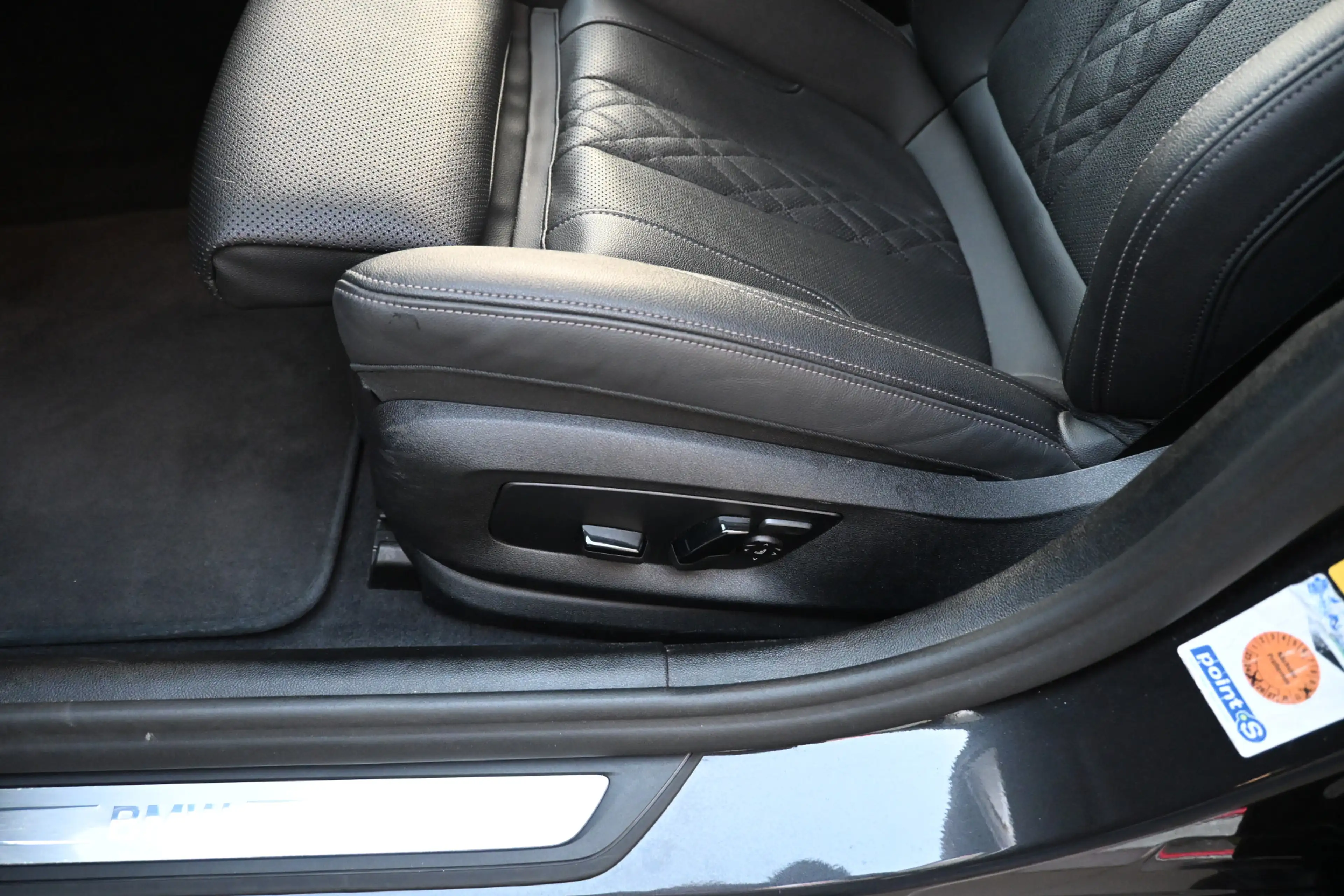 BMW 530 5-serie Touring 530e xDrive Business Edition Plus — photo 49