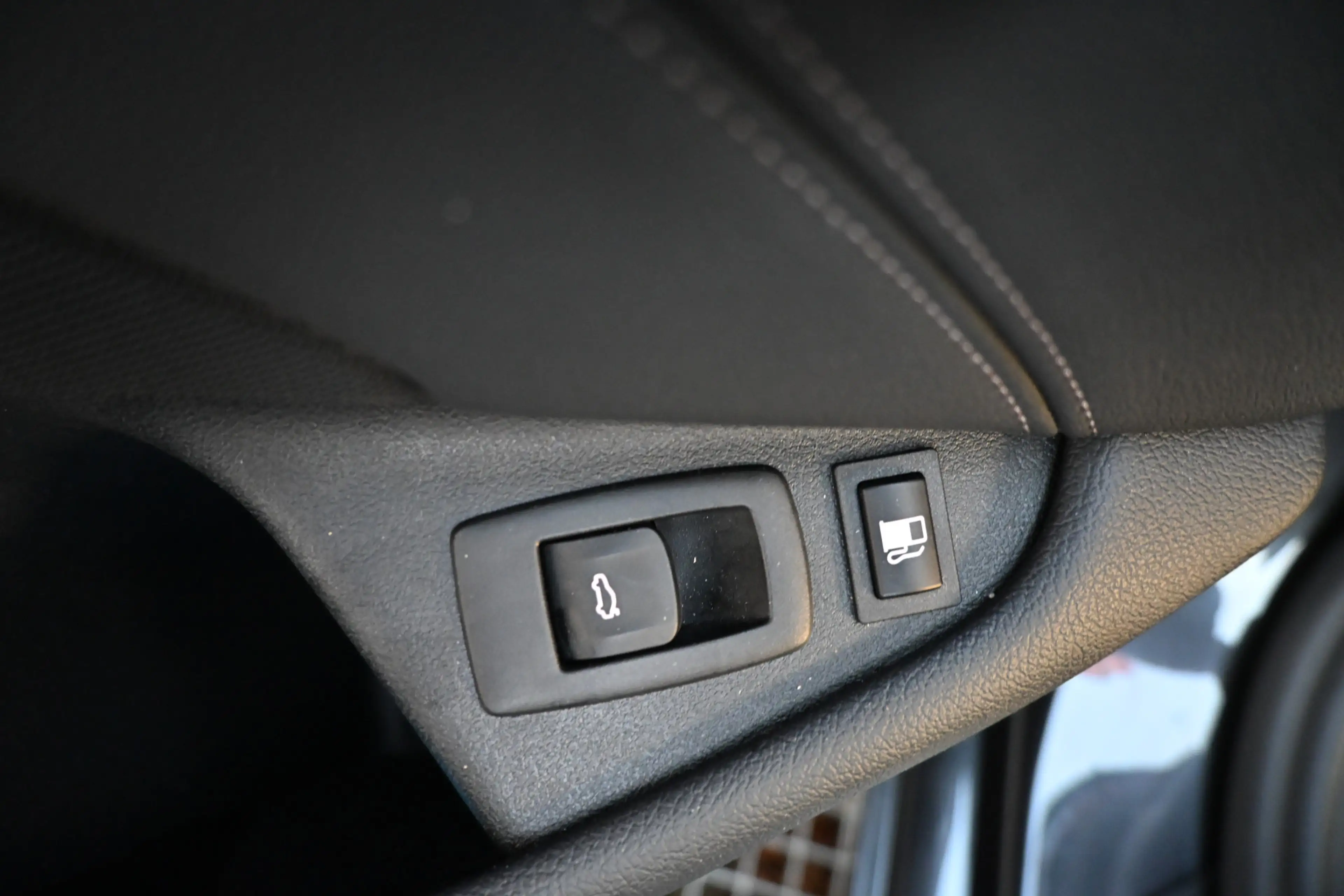 BMW 530 5-serie Touring 530e xDrive Business Edition Plus — photo 48
