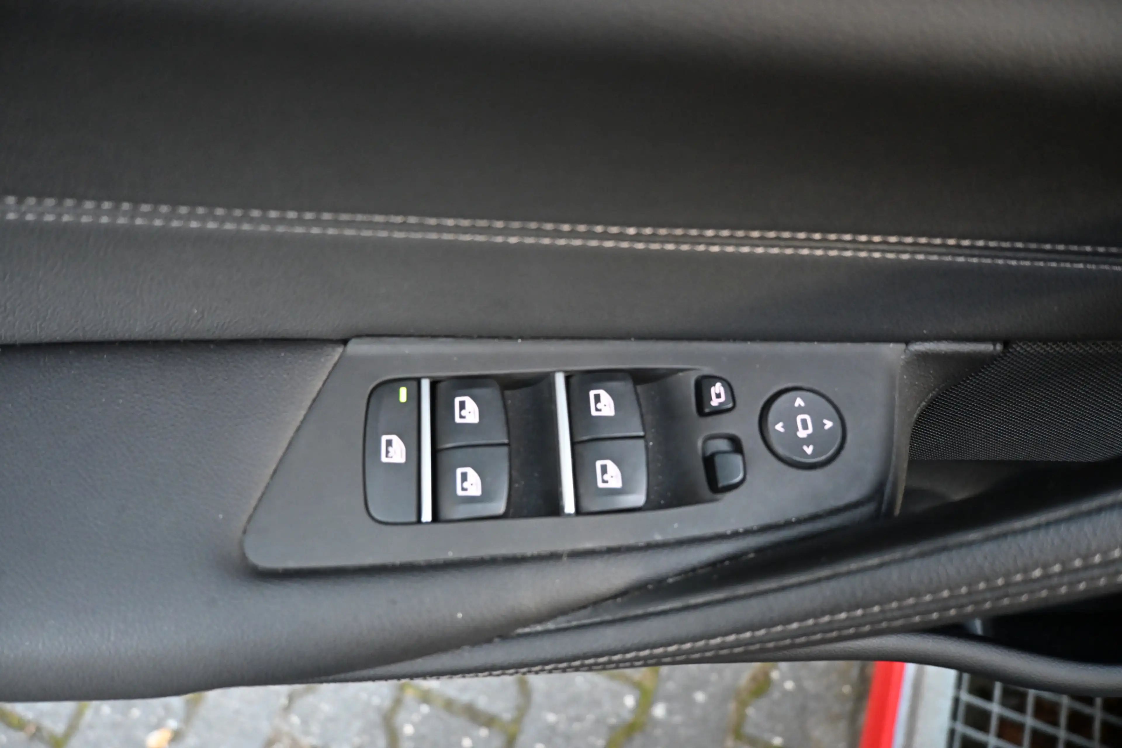 BMW 530 5-serie Touring 530e xDrive Business Edition Plus — photo 47