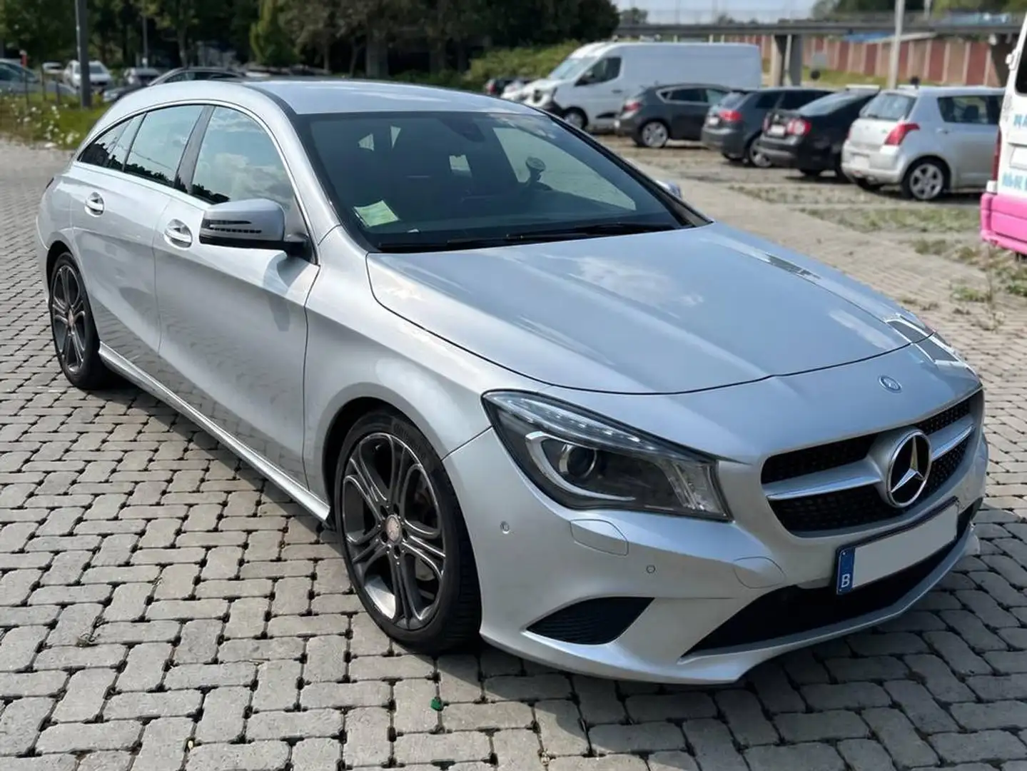 Mercedes-Benz CLA 200 CLA Shooting Brake 200CDI Urban 7G-DCT Urban Gris - 1