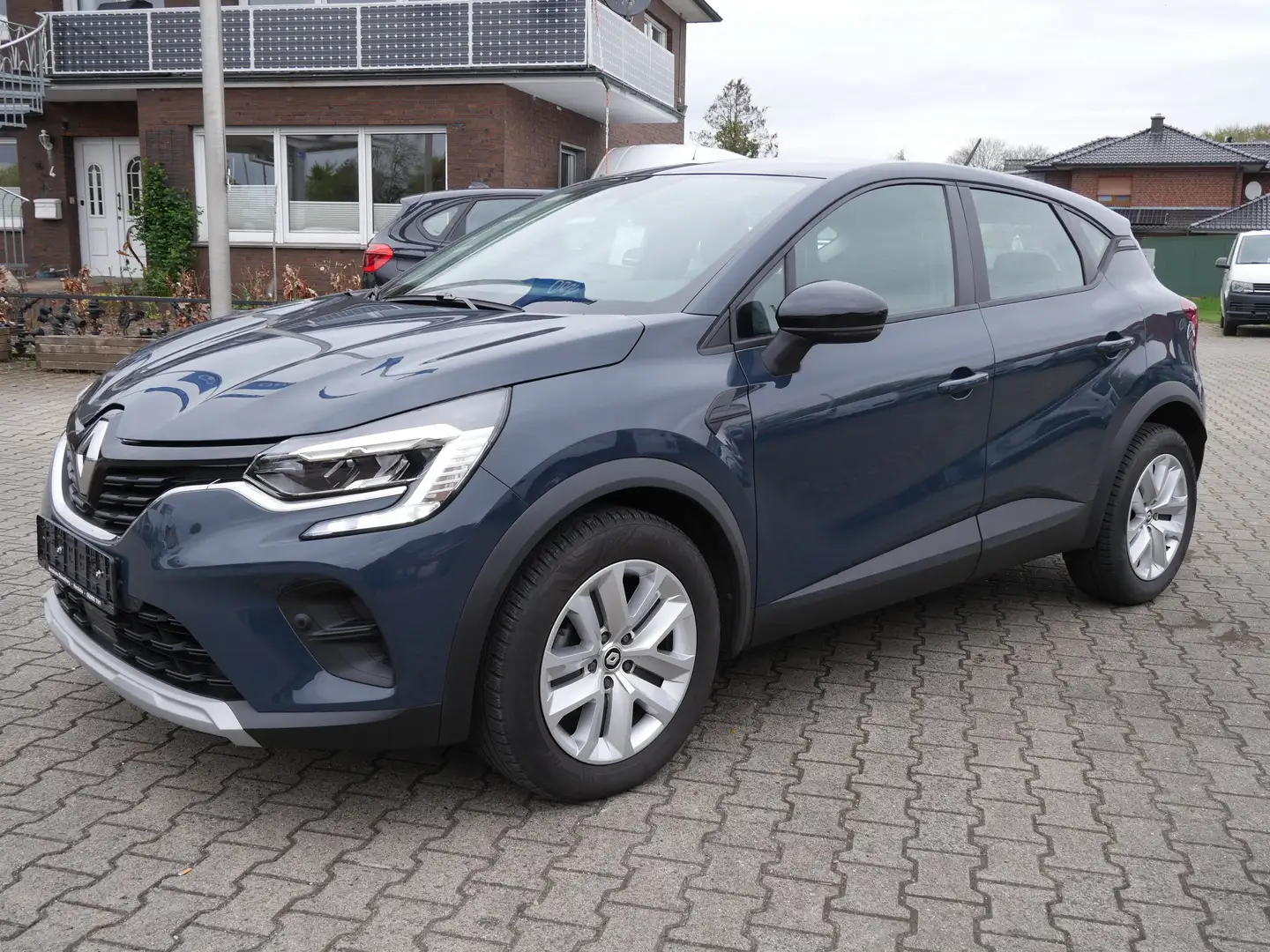 Renault Captur Klima Winterpaket GRA DAB+ LED TGF Kamera GJ Blau - 1