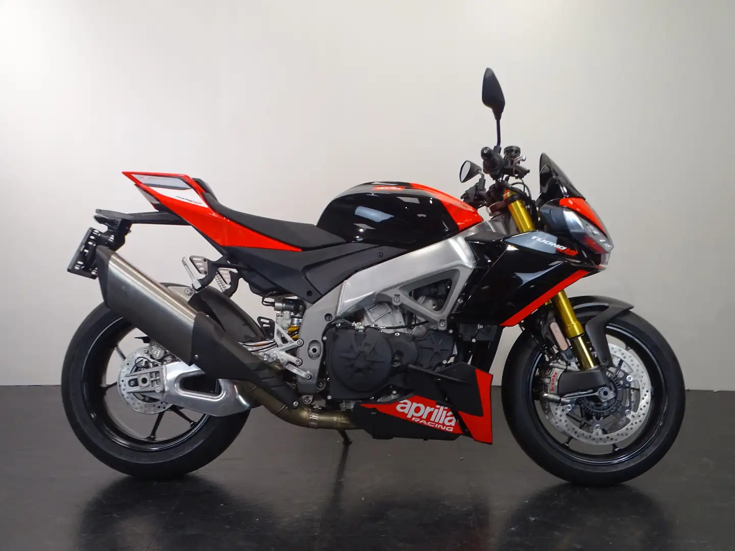 Aprilia Tuono V4 1100 E FACTORY SE-09 SBK Zwart - 1