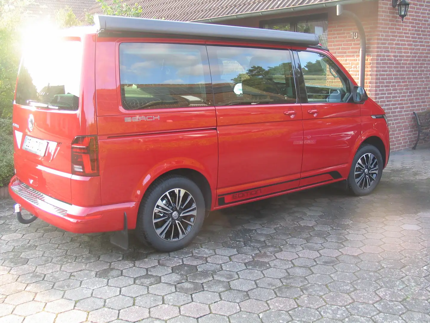 Volkswagen T6.1 California California T6.1 DSG Beach Camper Edition Rot - 1