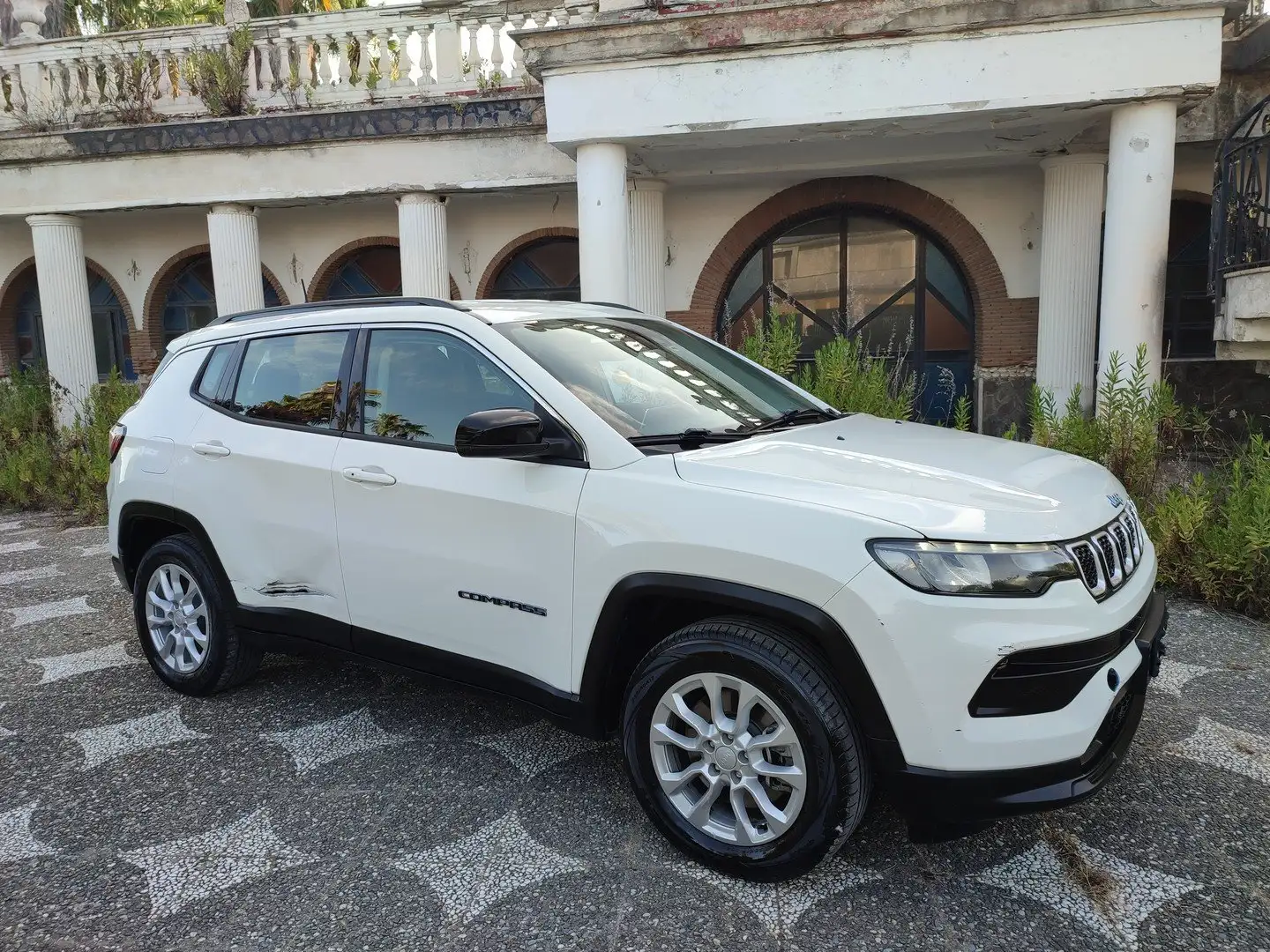 Jeep Compass 4XE  1.3 T4 PHEV 190CV AUTOMATIK TELECAMERA  PELLE Bianco - 2