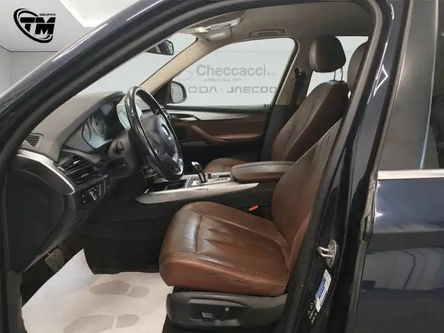 BMW X5 view 7