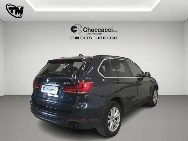 BMW X5 view 6