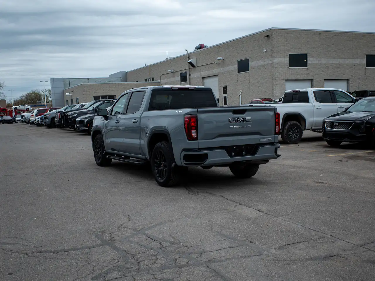 GMC Sierra 1500 снимка GMC Sierra 1500