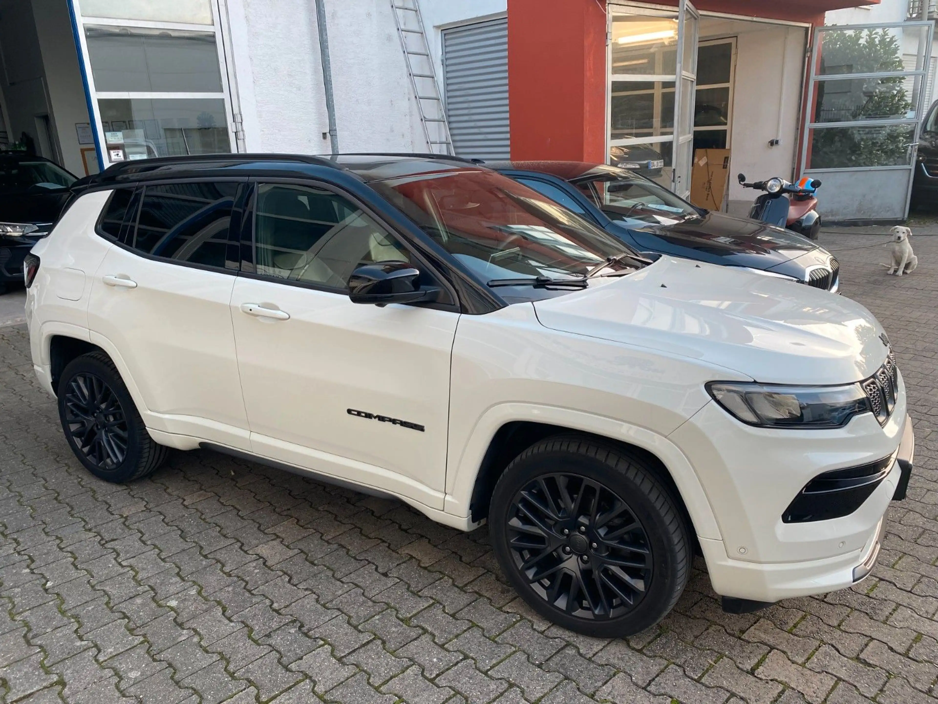 Jeep Compass S/Automatik/Pano/Alpine/Leder/360Grad — photo 5