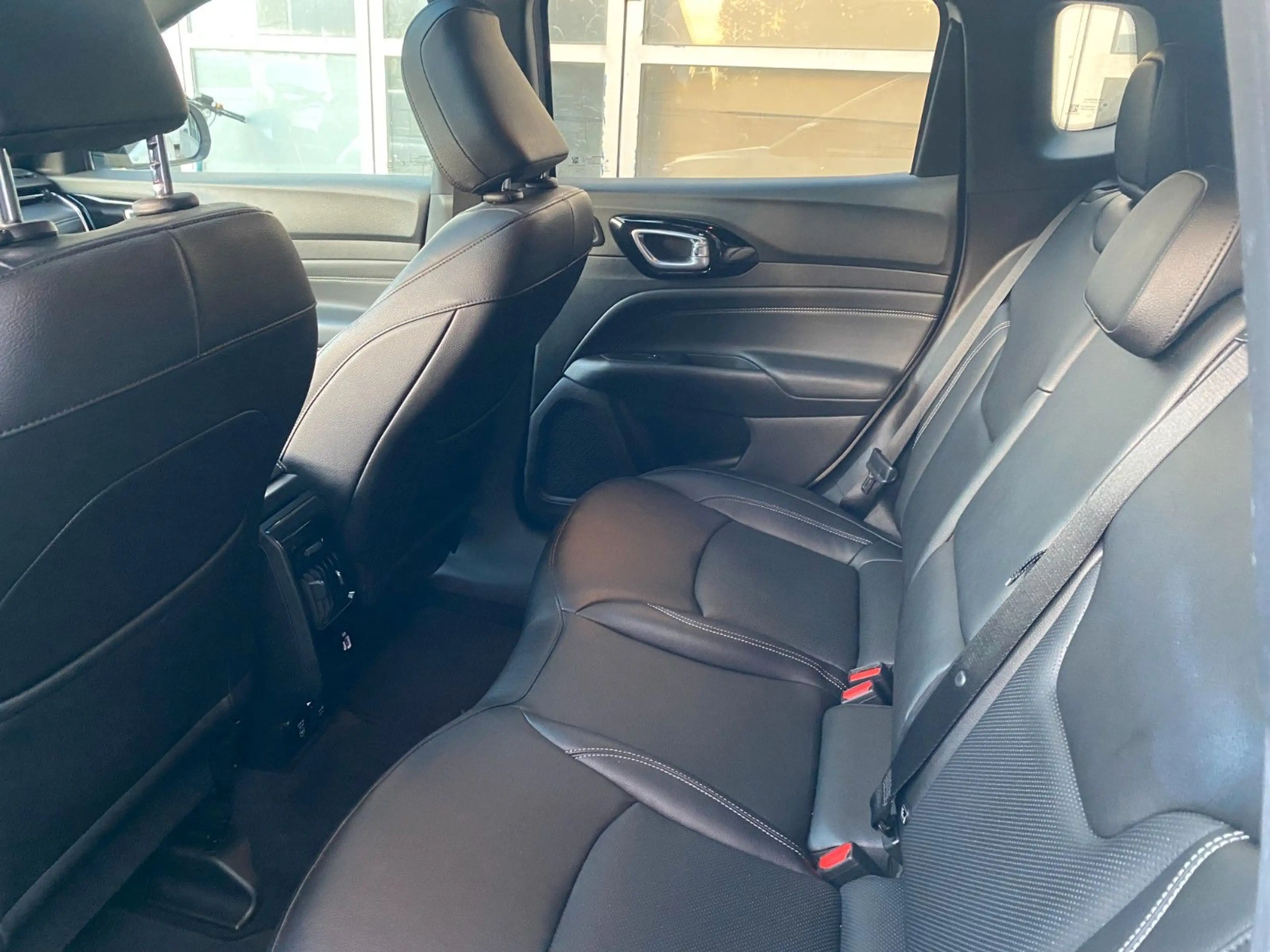Jeep Compass S/Automatik/Pano/Alpine/Leder/360Grad — photo 15
