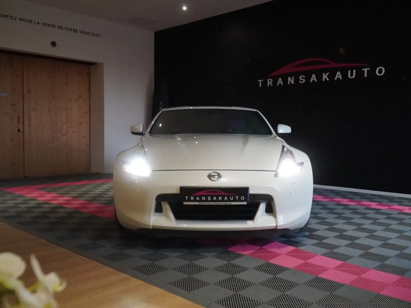 Nissan 370Z COUPE 3.7 V6 328ch BVM Blanc - 2