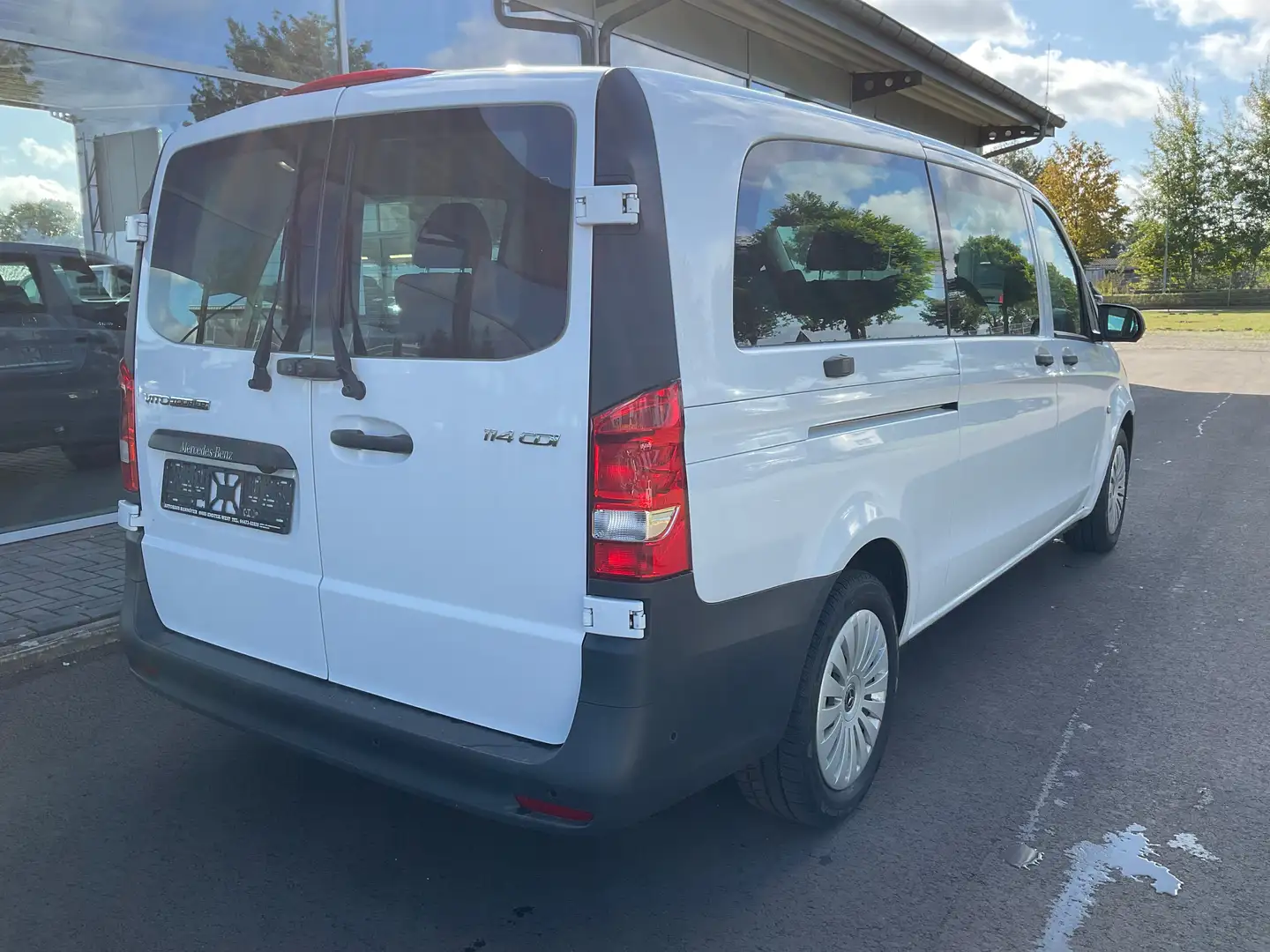 Mercedes-Benz Vito 114 CDI Tourer extralang 8-Sitzer/KAMERA/GRA/SHZ Weiß - 2