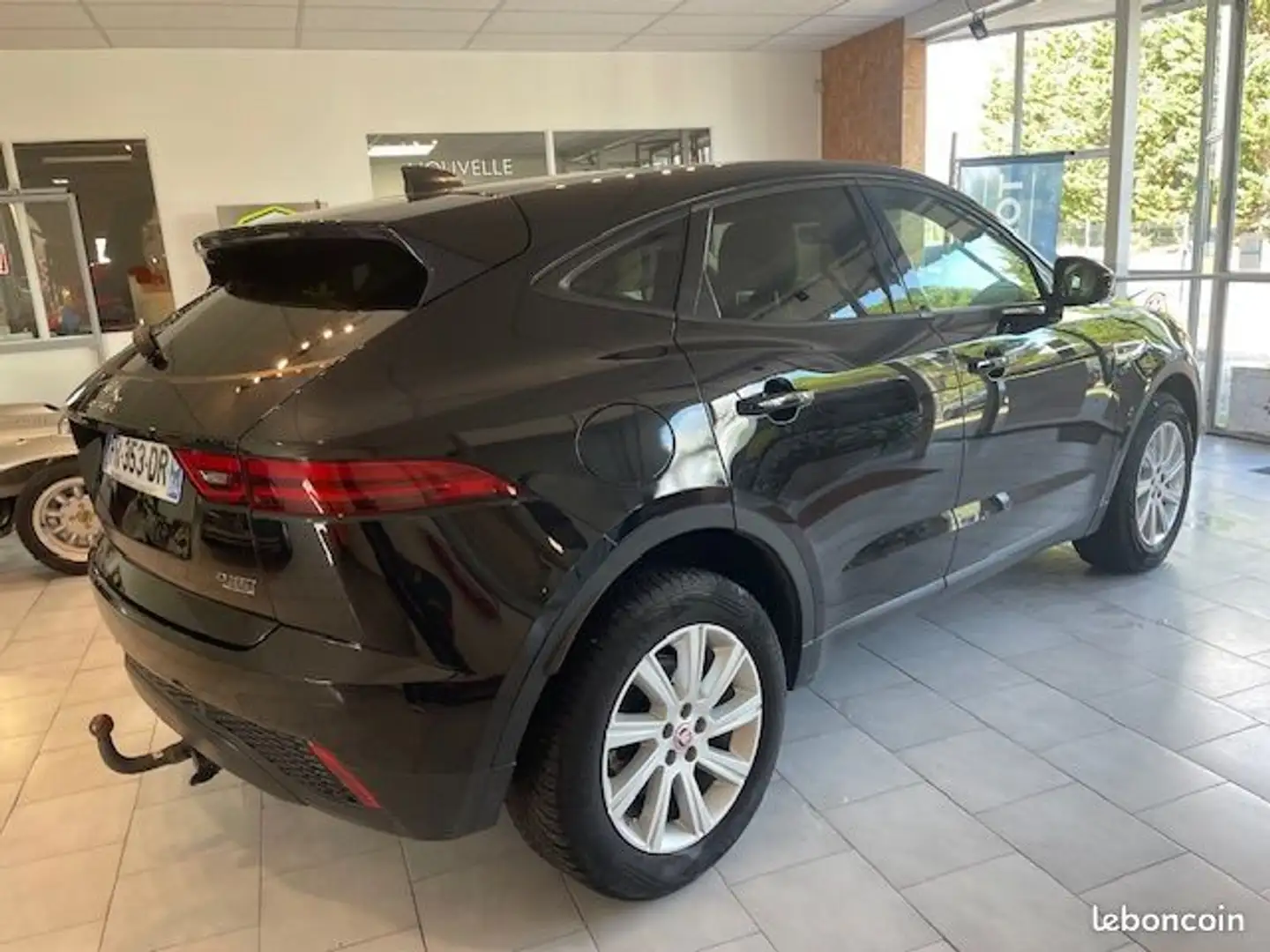 Jaguar F-Pace E-PACE 2.0D 180 cv AWD R-Dynamic S BVA9 Noir - 2
