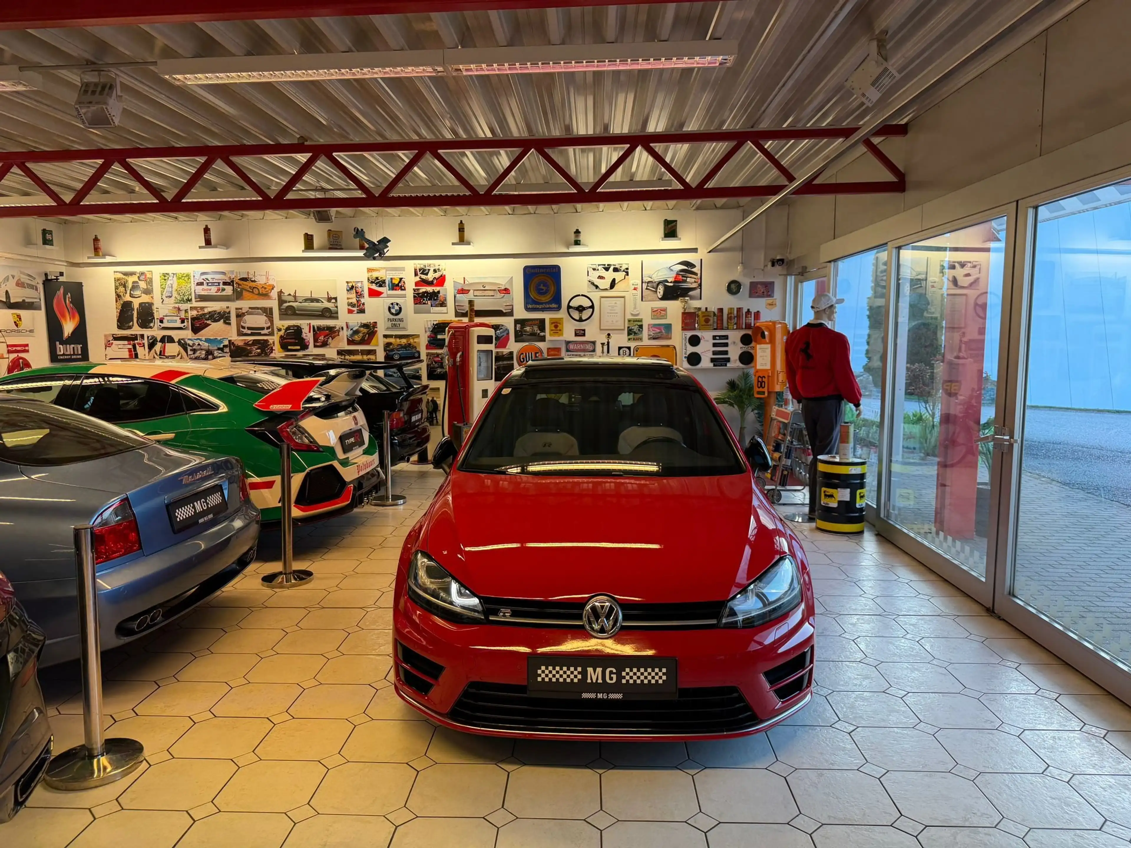 Volkswagen Golf R R BMT 4Motion Panorama — photo 4