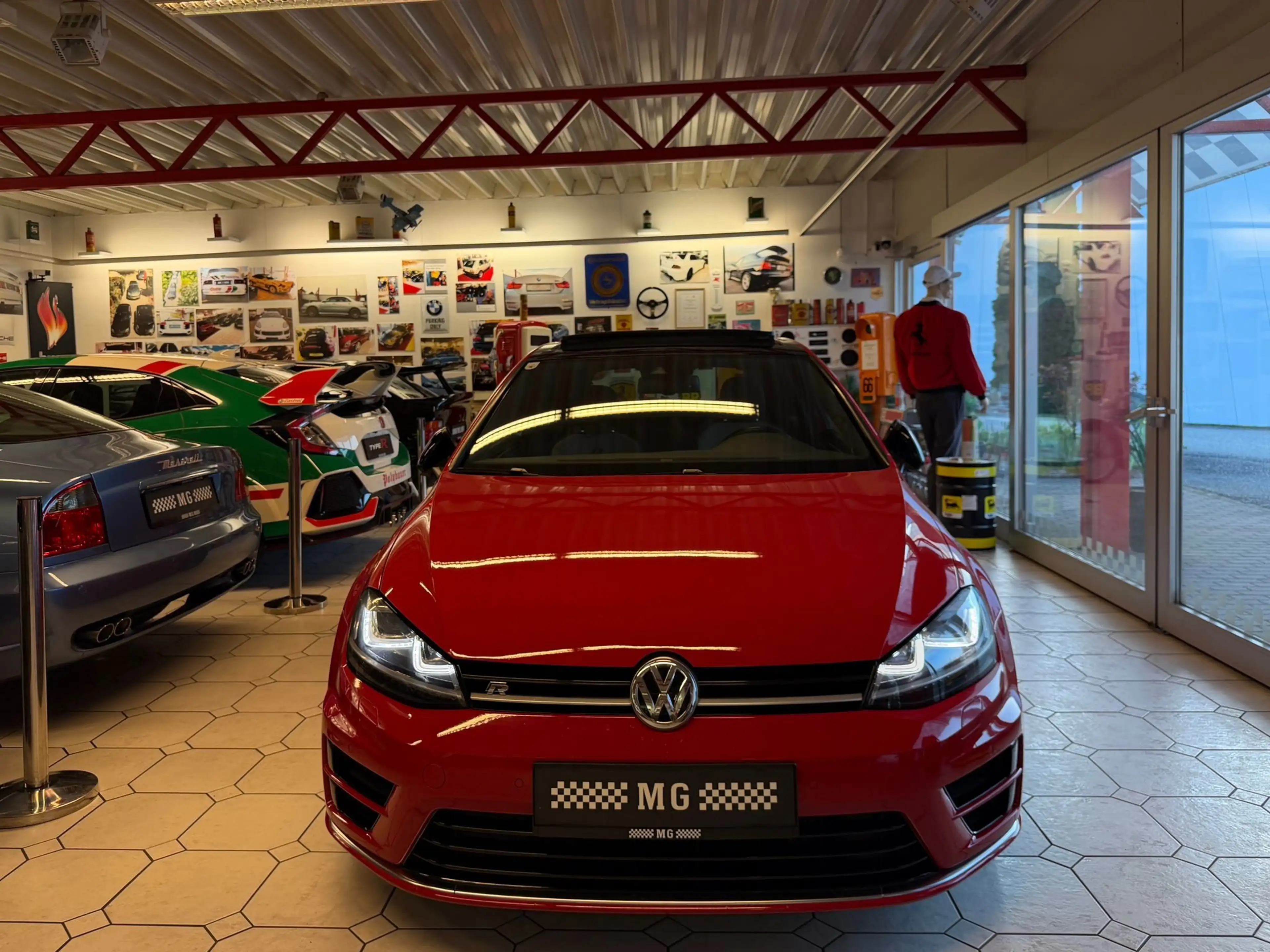 Volkswagen Golf R R BMT 4Motion Panorama — photo 7