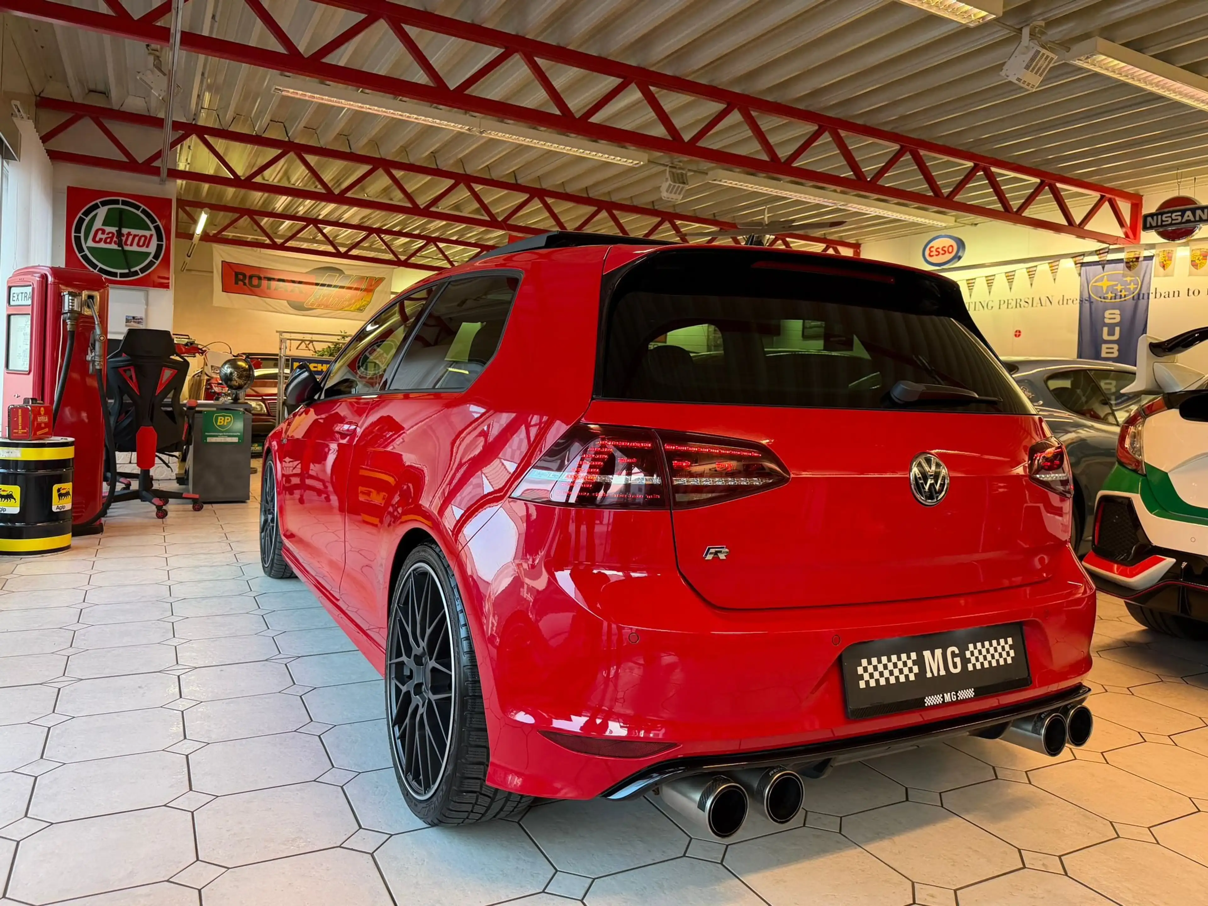 Volkswagen Golf R R BMT 4Motion Panorama — photo 14