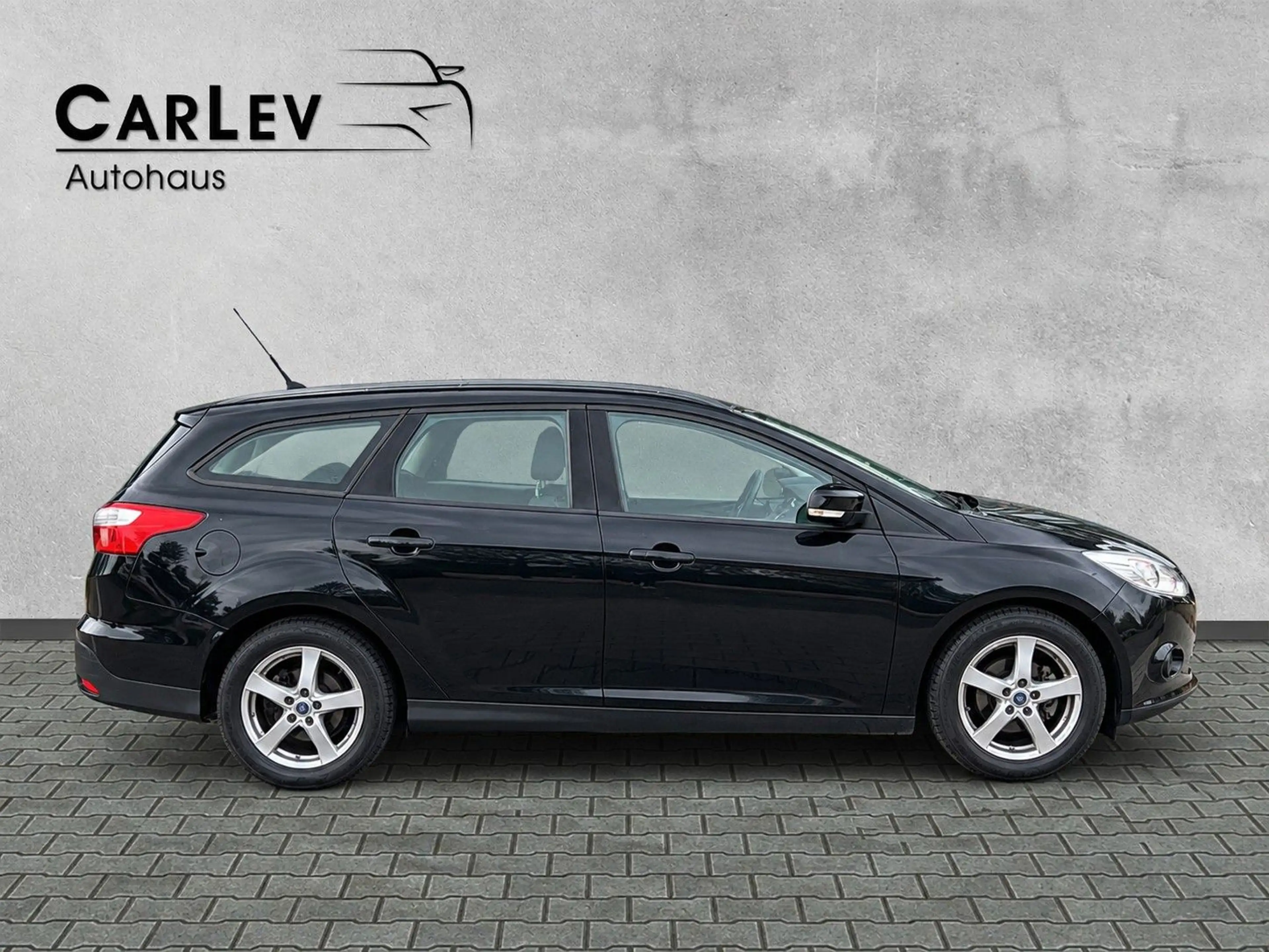 Ford Focus Turnier Ambiente Zahnriemen Neu PDC AHK — photo 8