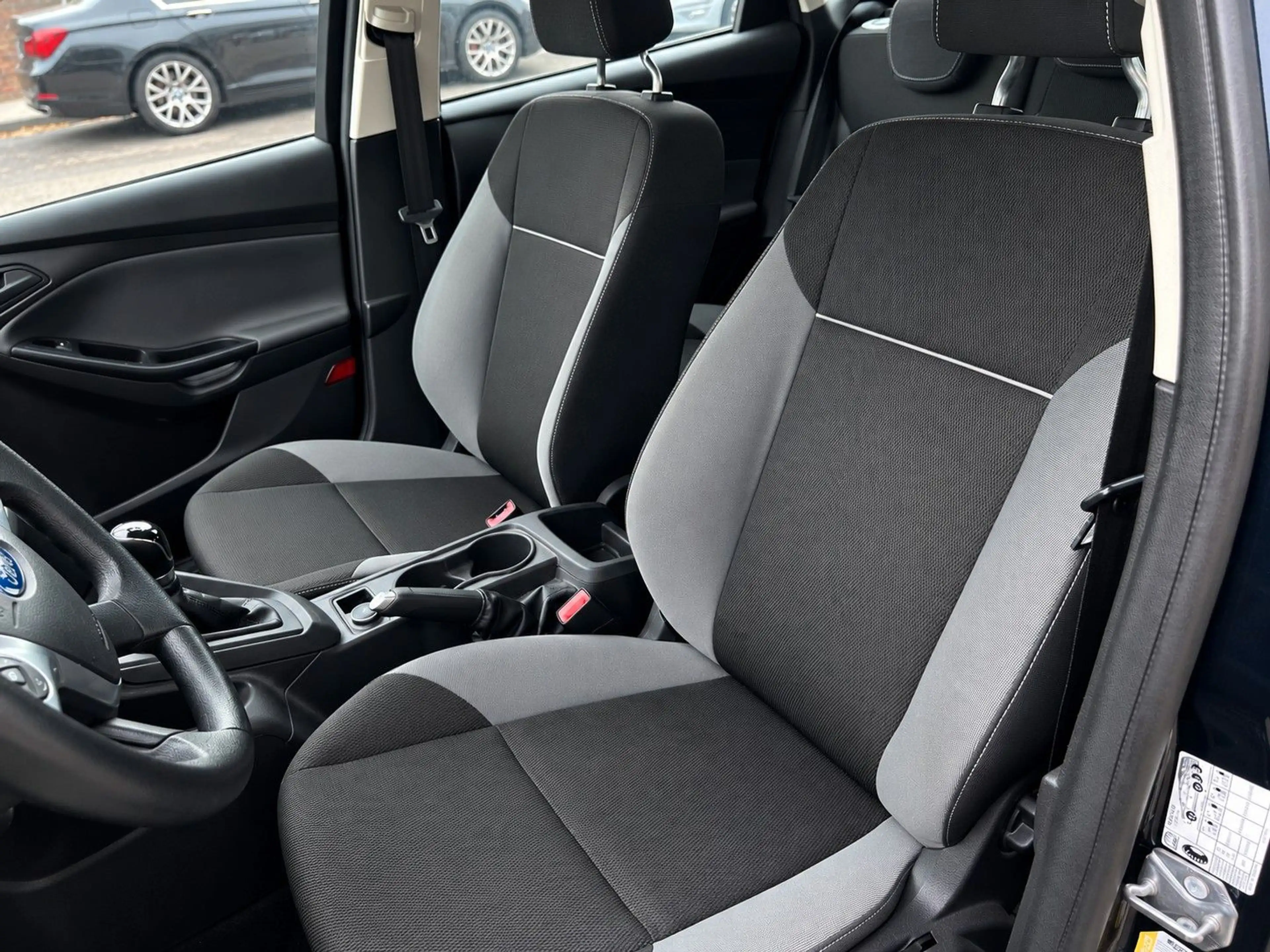 Ford Focus Turnier Ambiente Zahnriemen Neu PDC AHK — photo 10