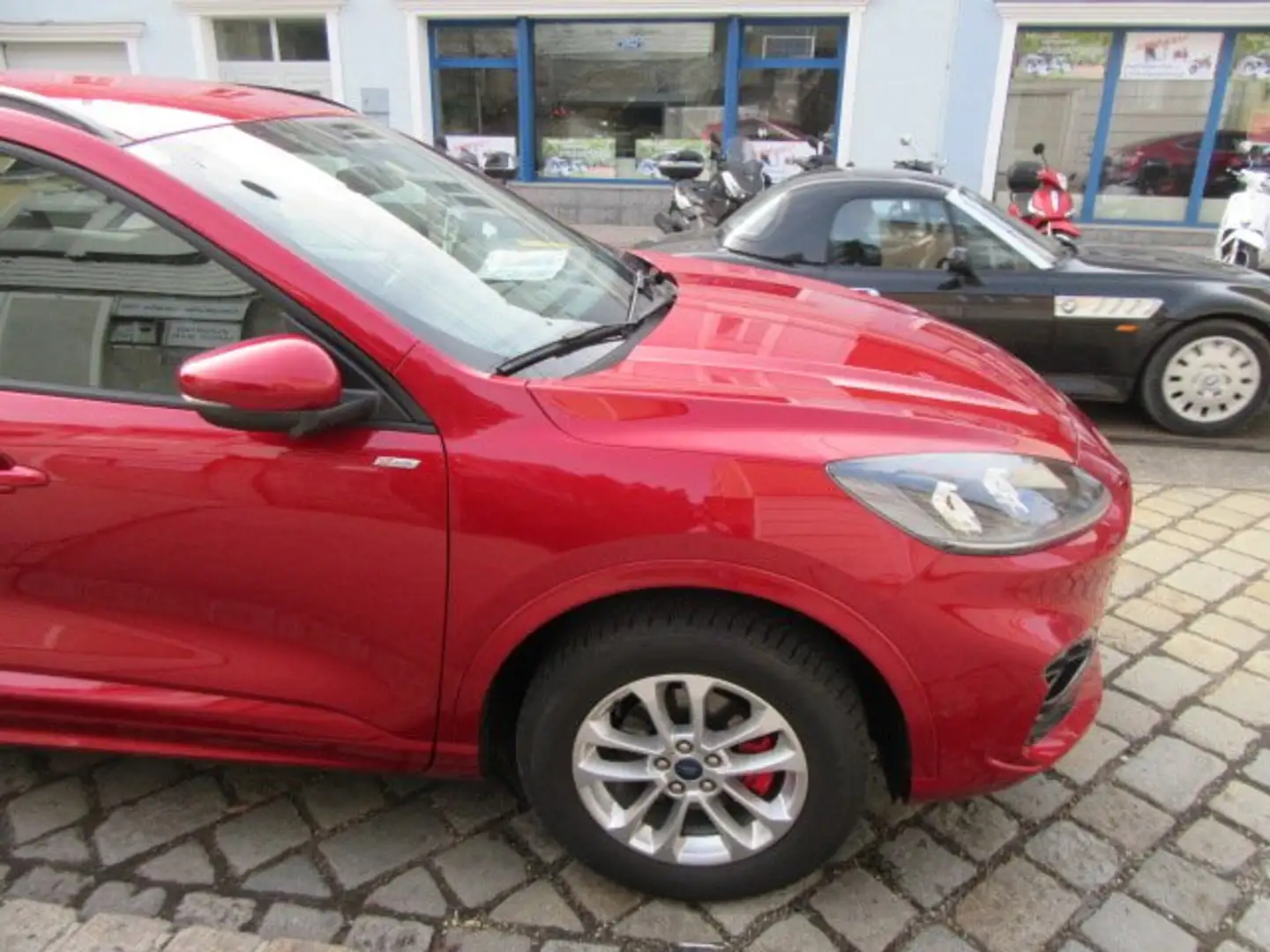 Ford Kuga Hybrid ST-Line X Rouge - 2